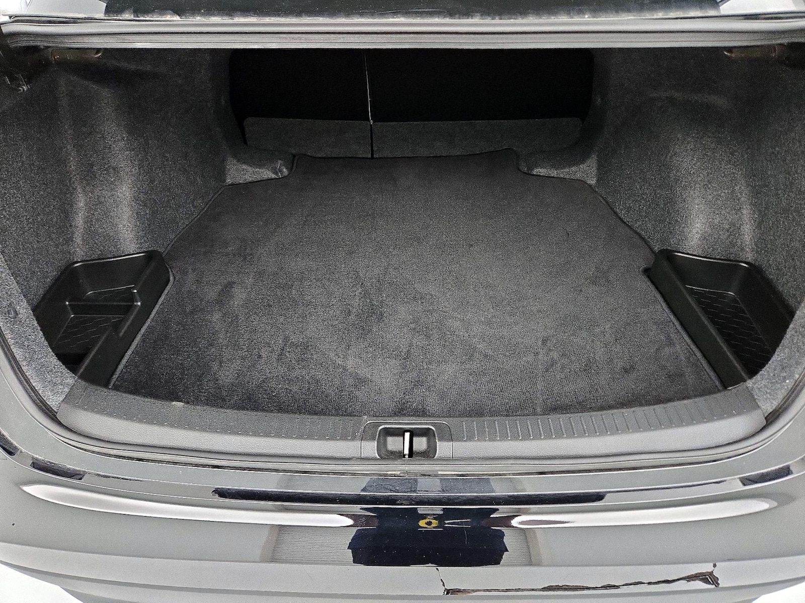 2026 Toyota Corolla LE - Photo 21