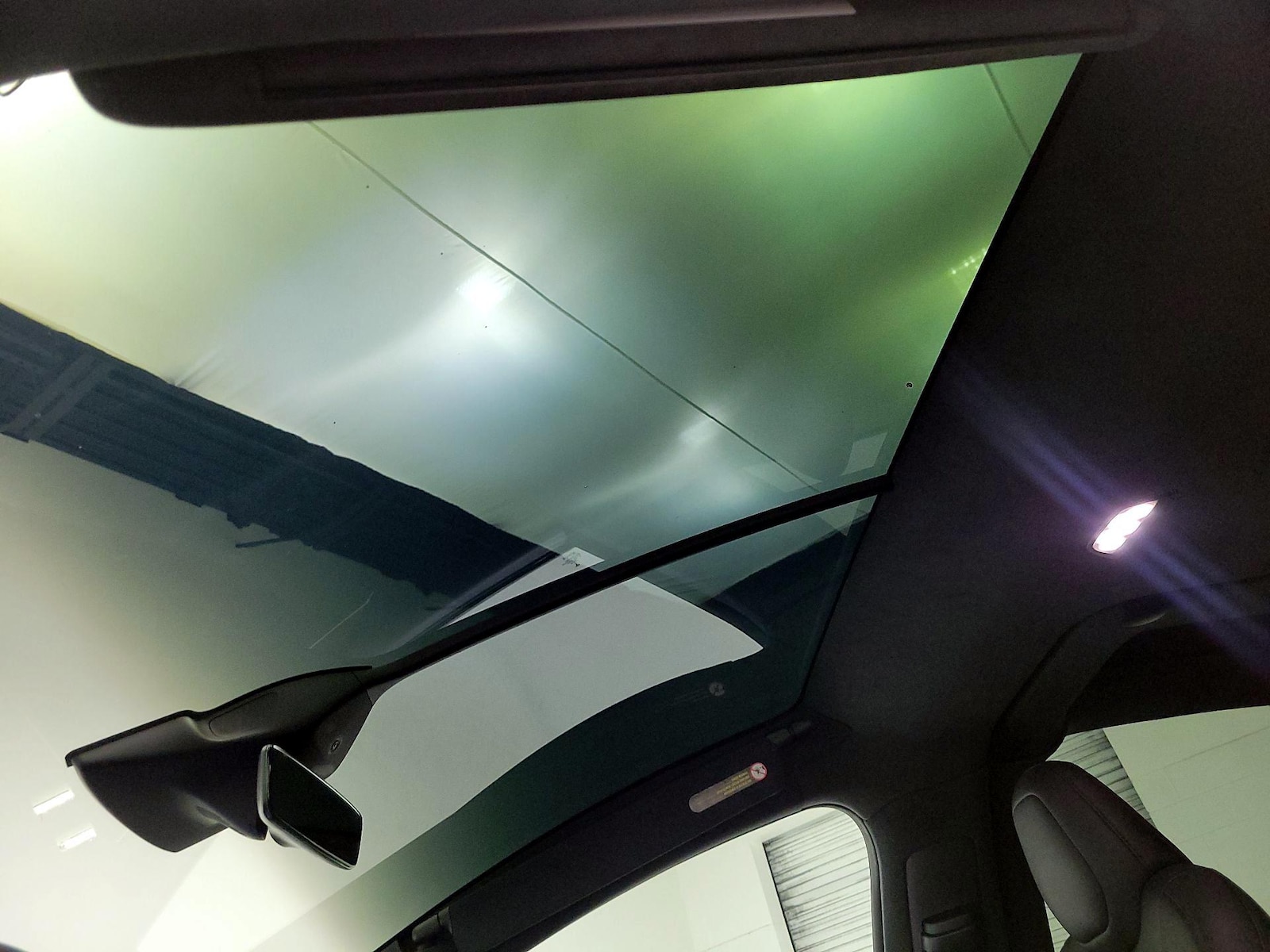 2022 Tesla Model X Long Range - Photo 19
