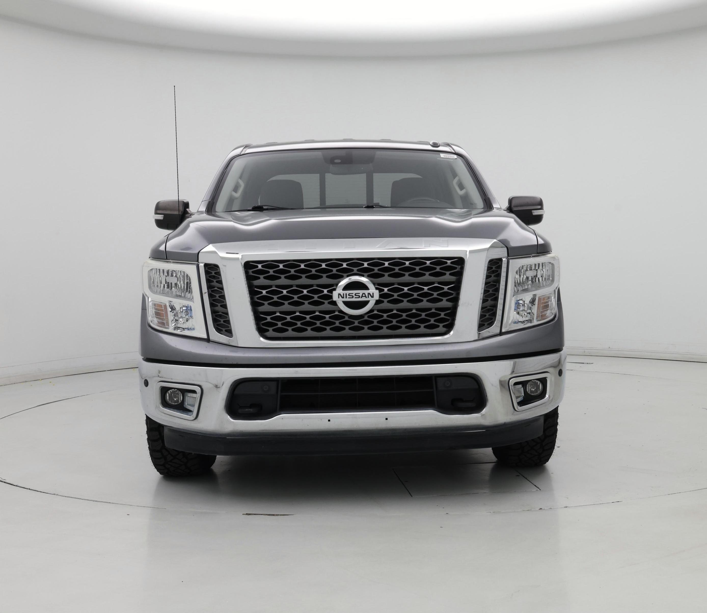 Thumbnail: 2018 Nissan Titan - 5