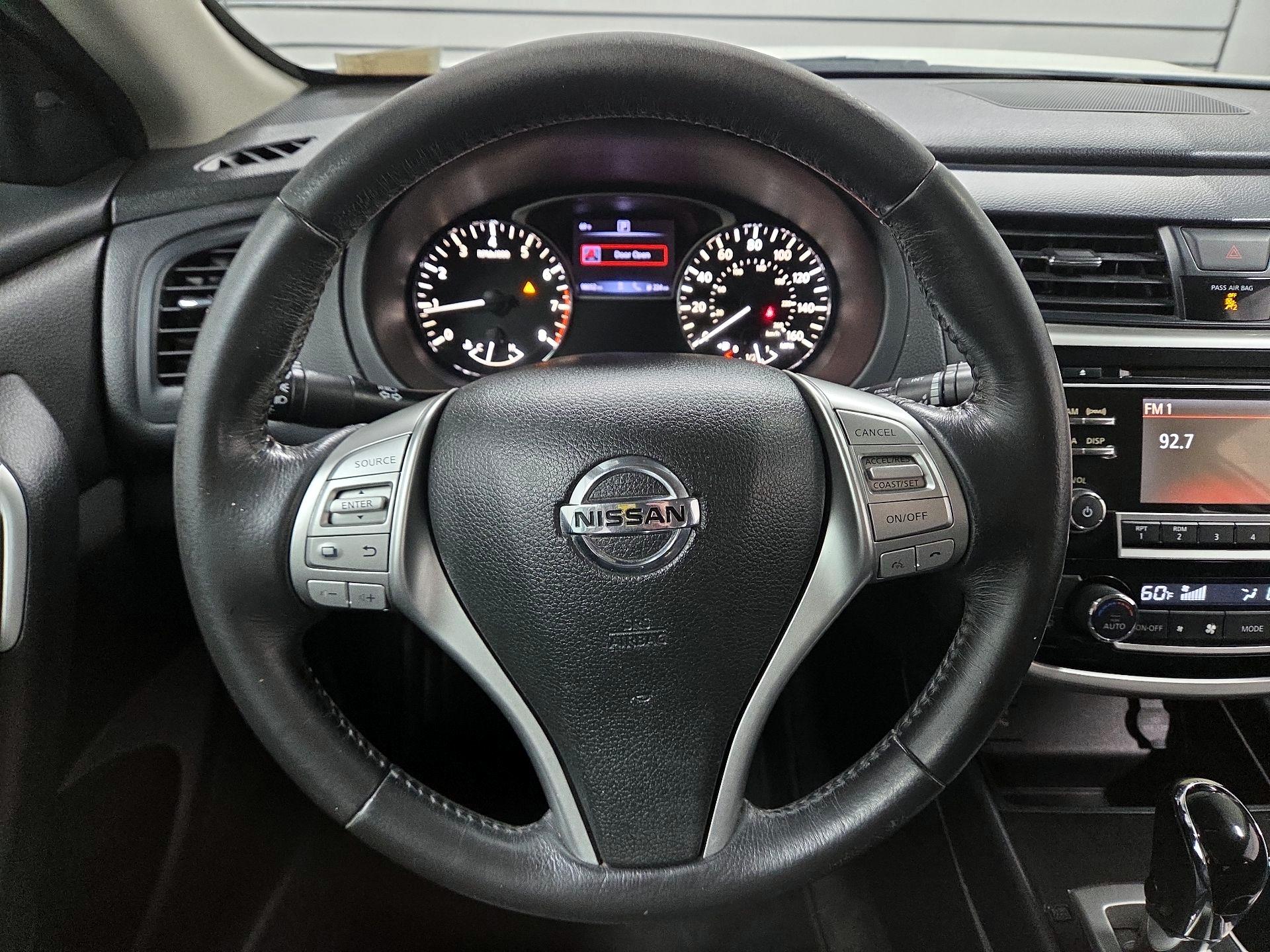 Thumbnail: 2018 Nissan Altima - 10