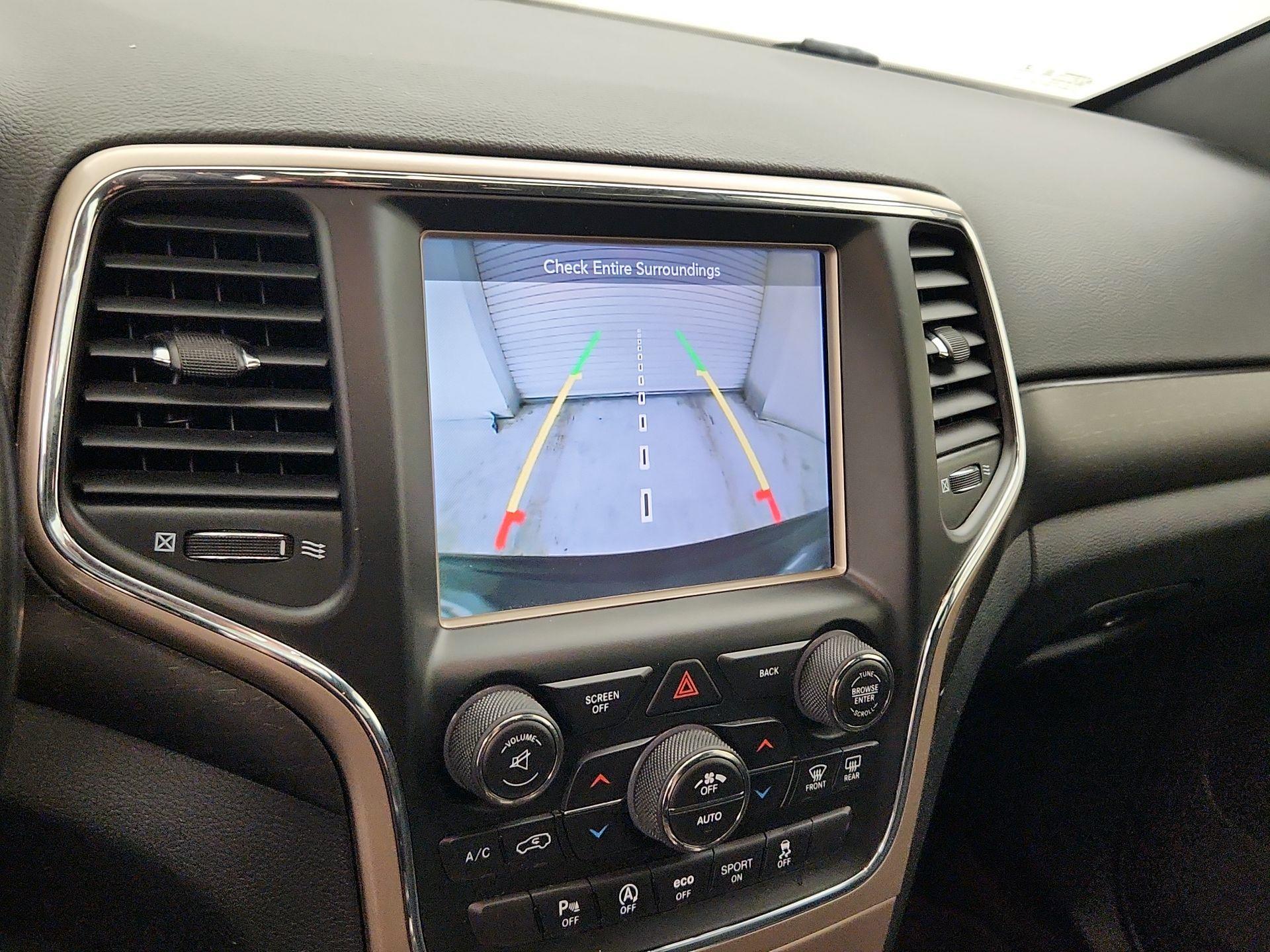 Thumbnail: 2016 Jeep Grand Cherokee - 14