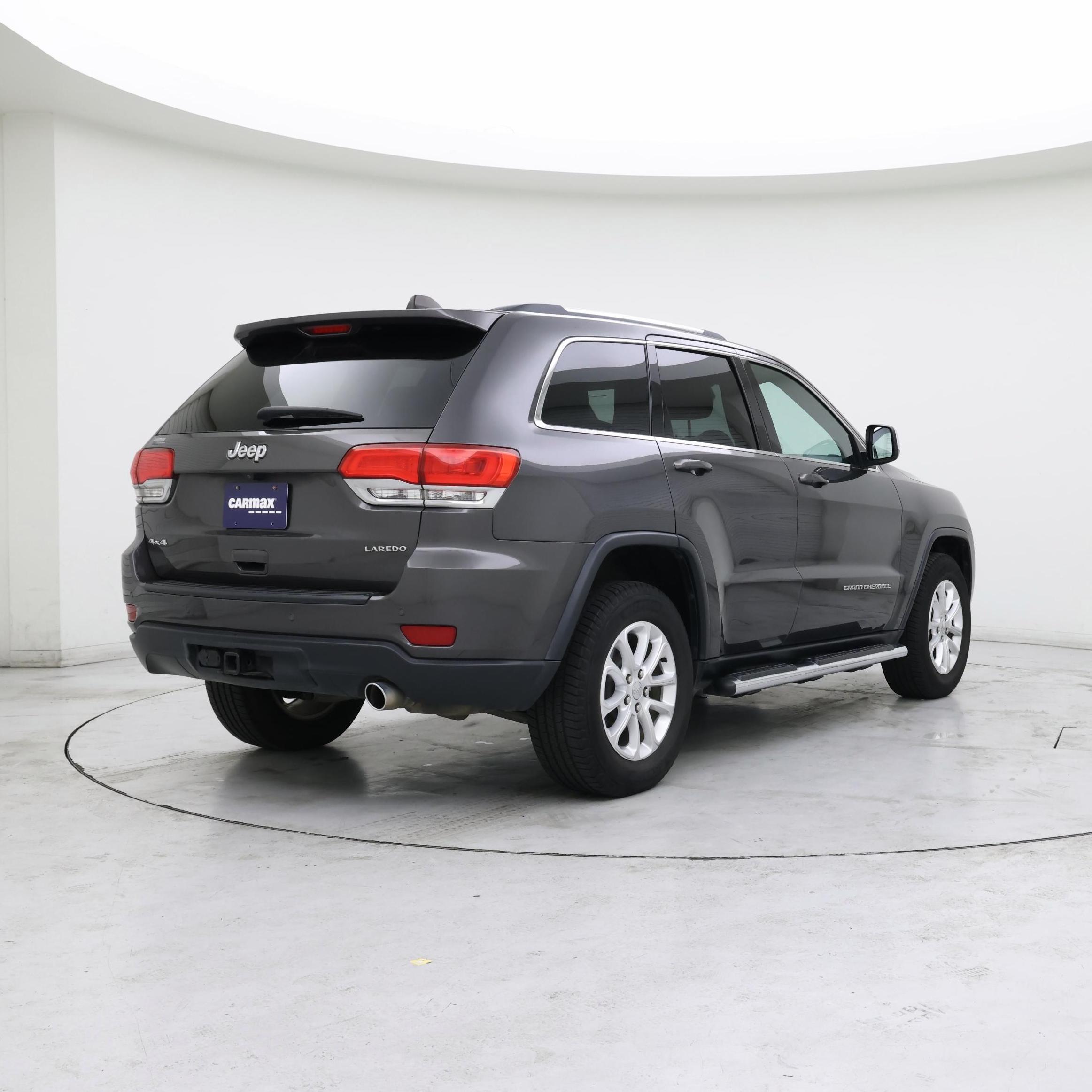 Thumbnail: 2016 Jeep Grand Cherokee - 8