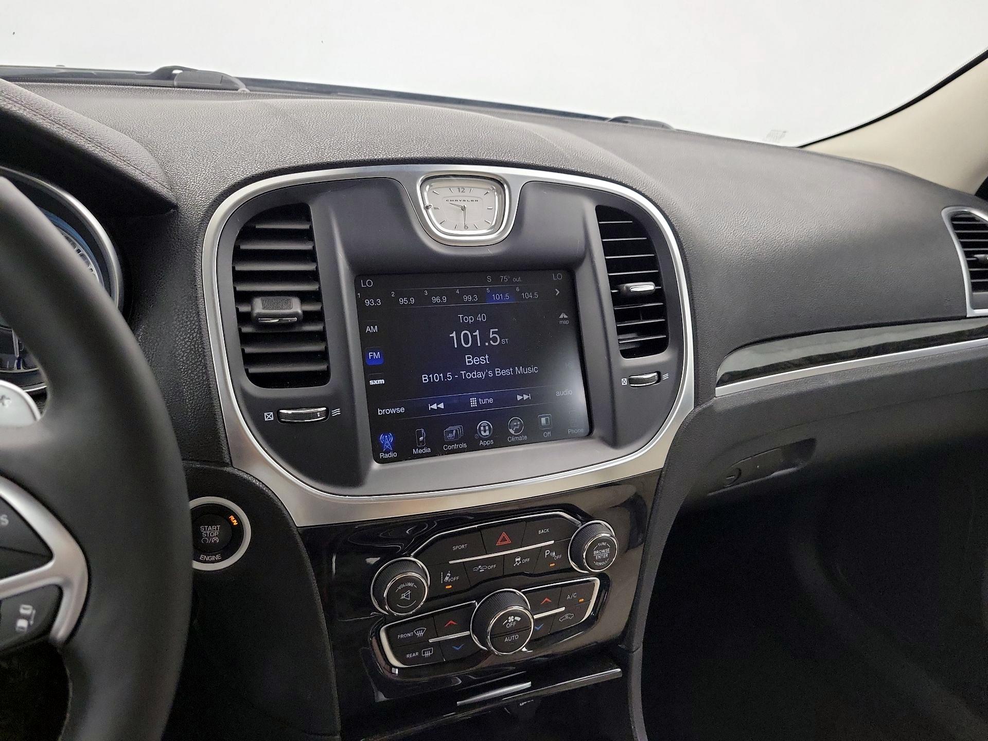 Thumbnail: 2016 Chrysler 300 - 15