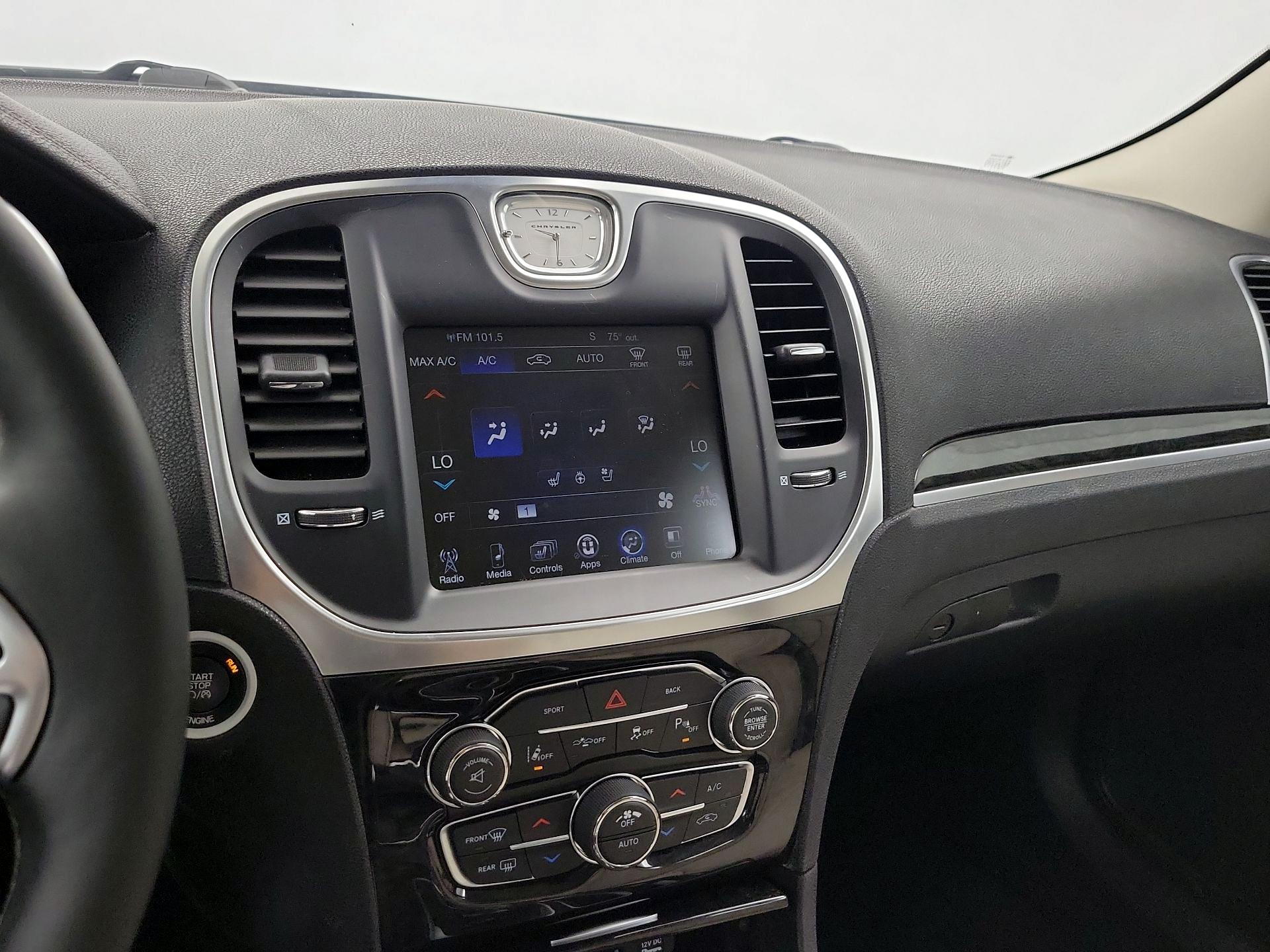 Thumbnail: 2016 Chrysler 300 - 16