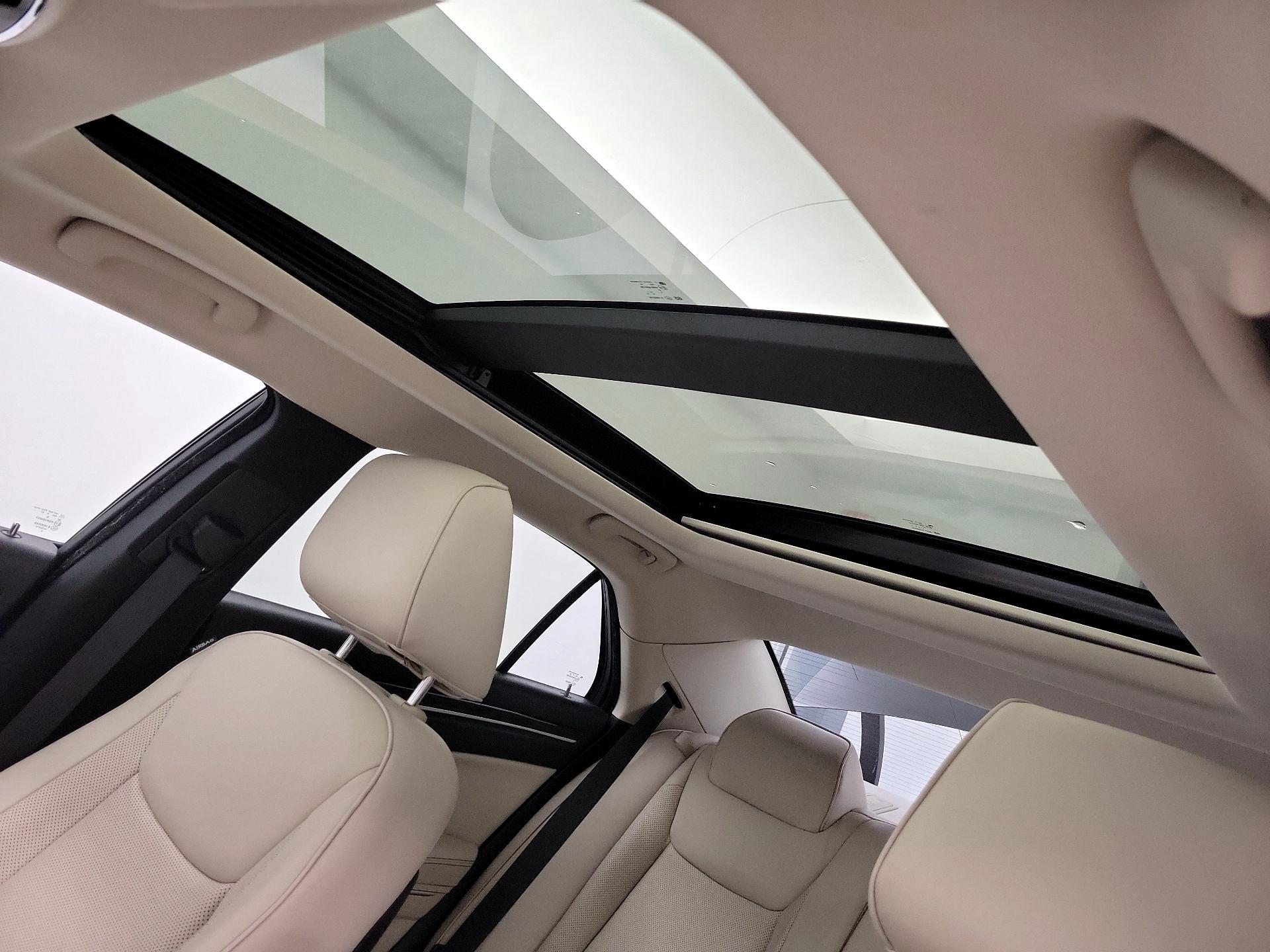 Thumbnail: 2016 Chrysler 300 - 19