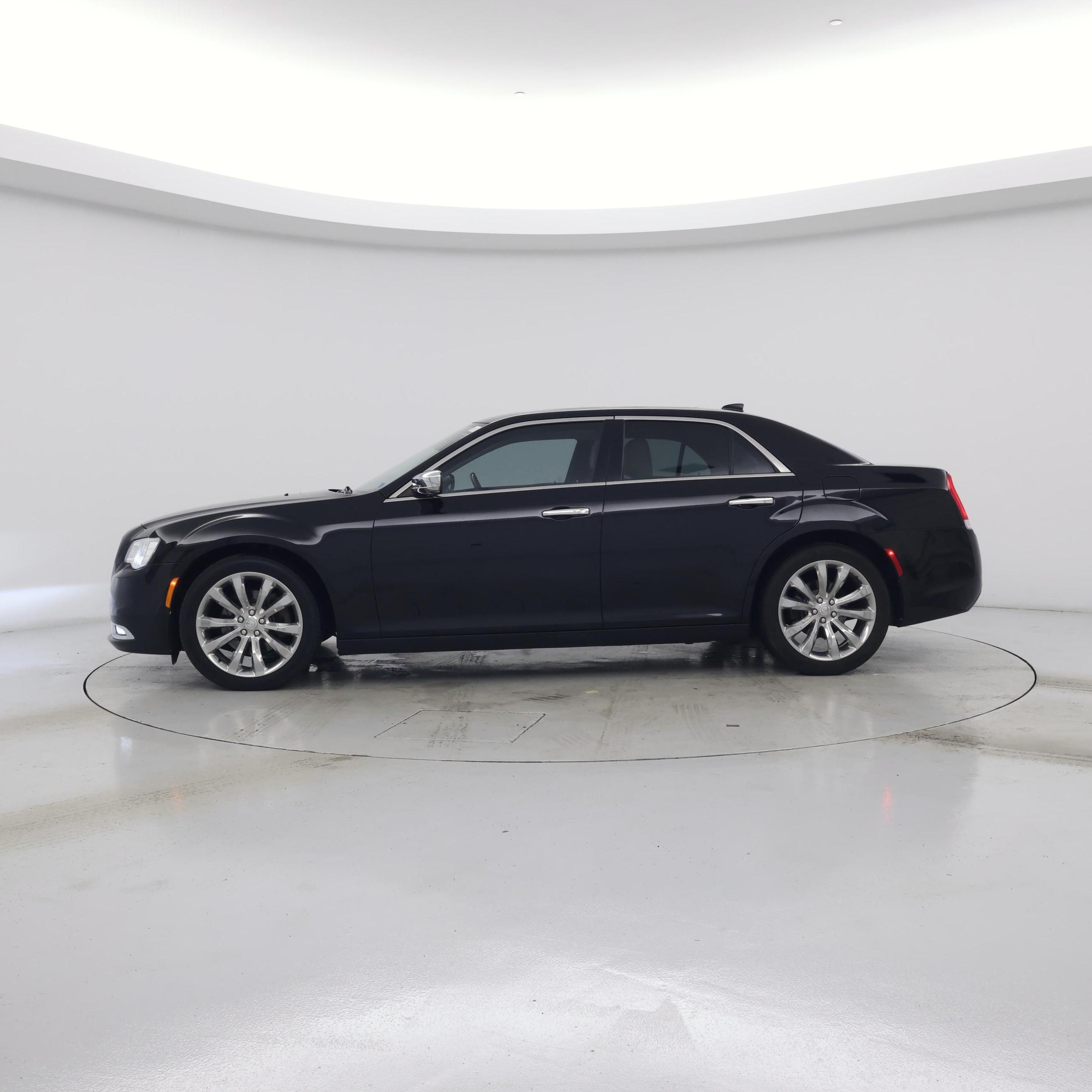 Thumbnail: 2016 Chrysler 300 - 3
