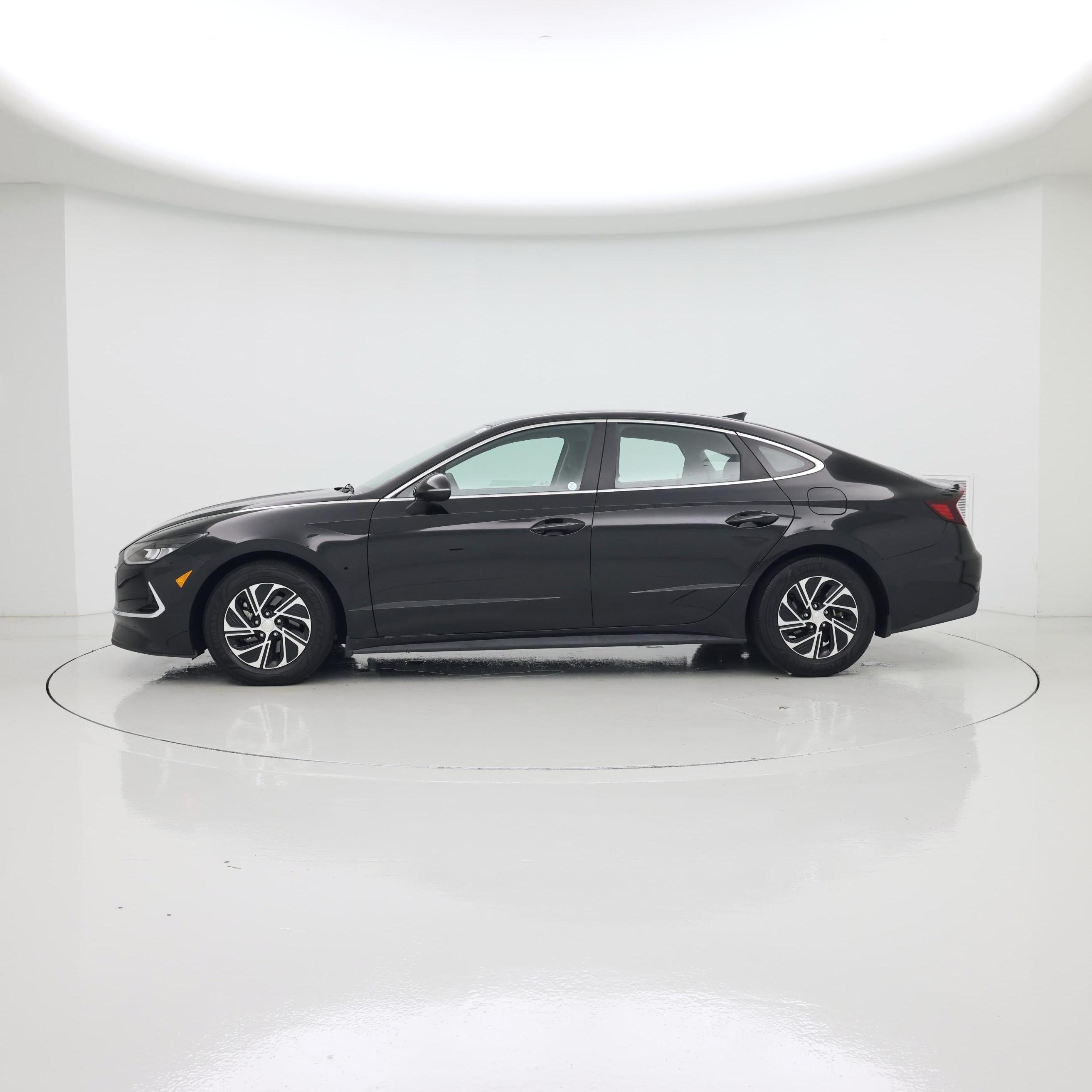 Thumbnail: 2020 Hyundai Sonata - 3