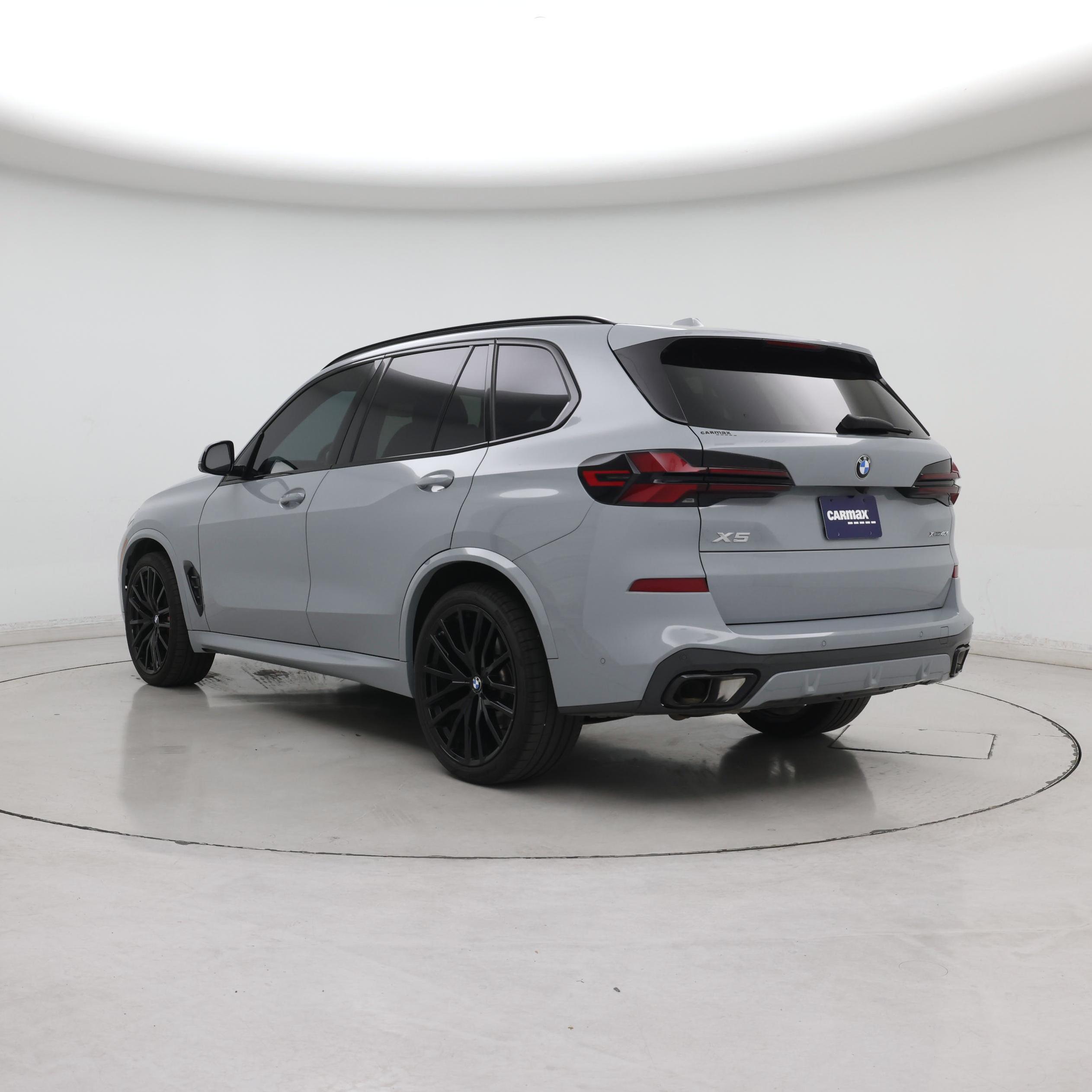 Thumbnail: 2024 BMW X5 - 2