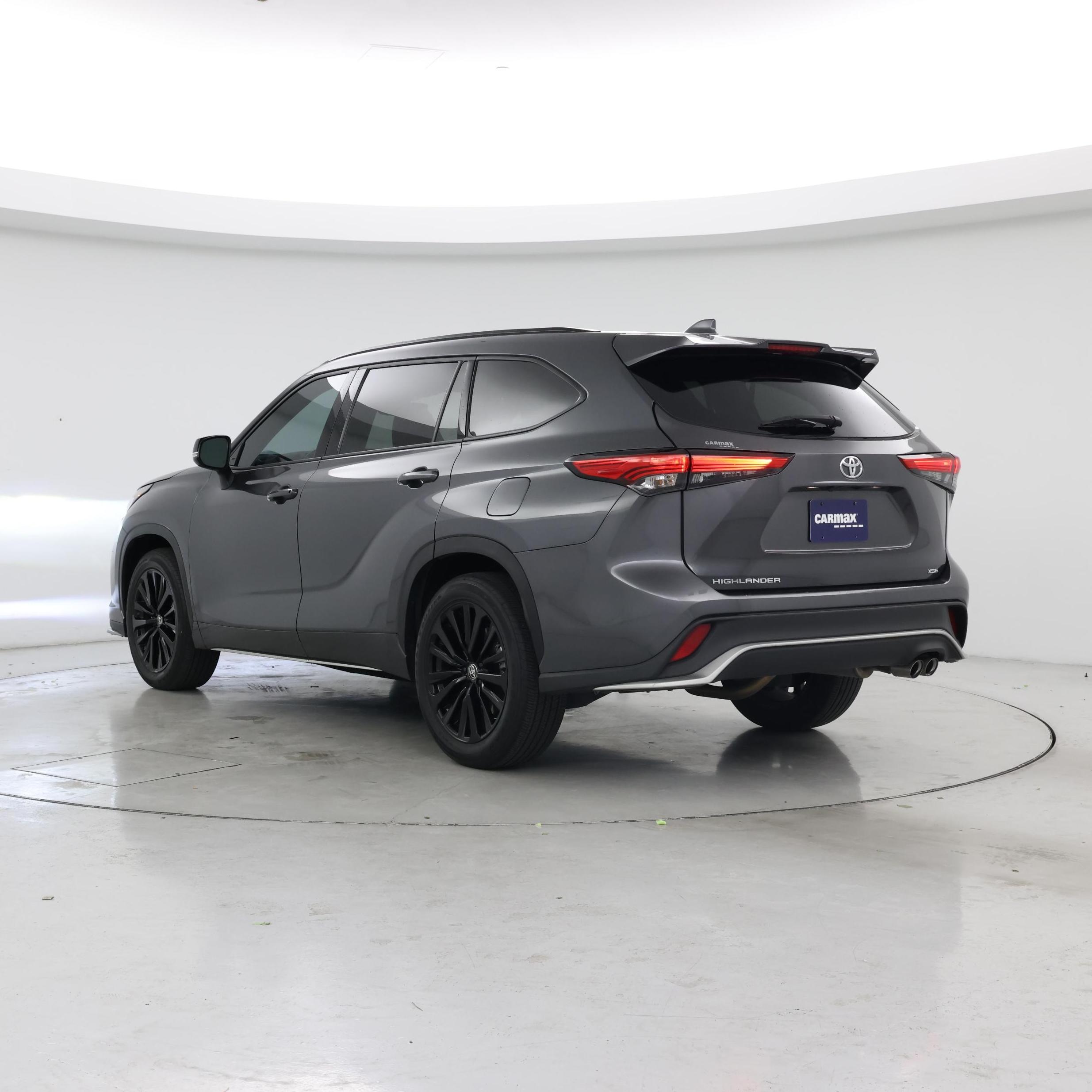 Thumbnail: 2023 Toyota Highlander - 2