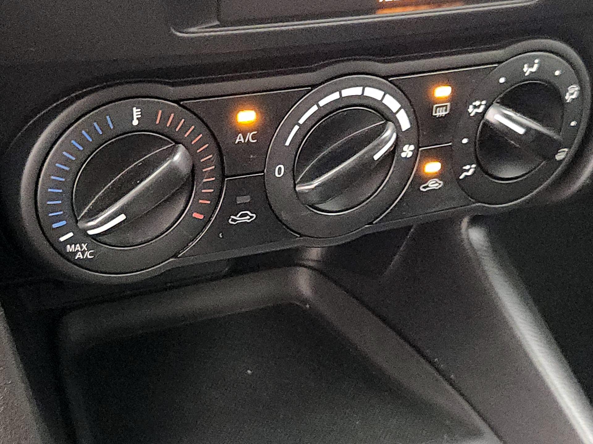 Thumbnail: 2018 Mazda Mazda3 - 16