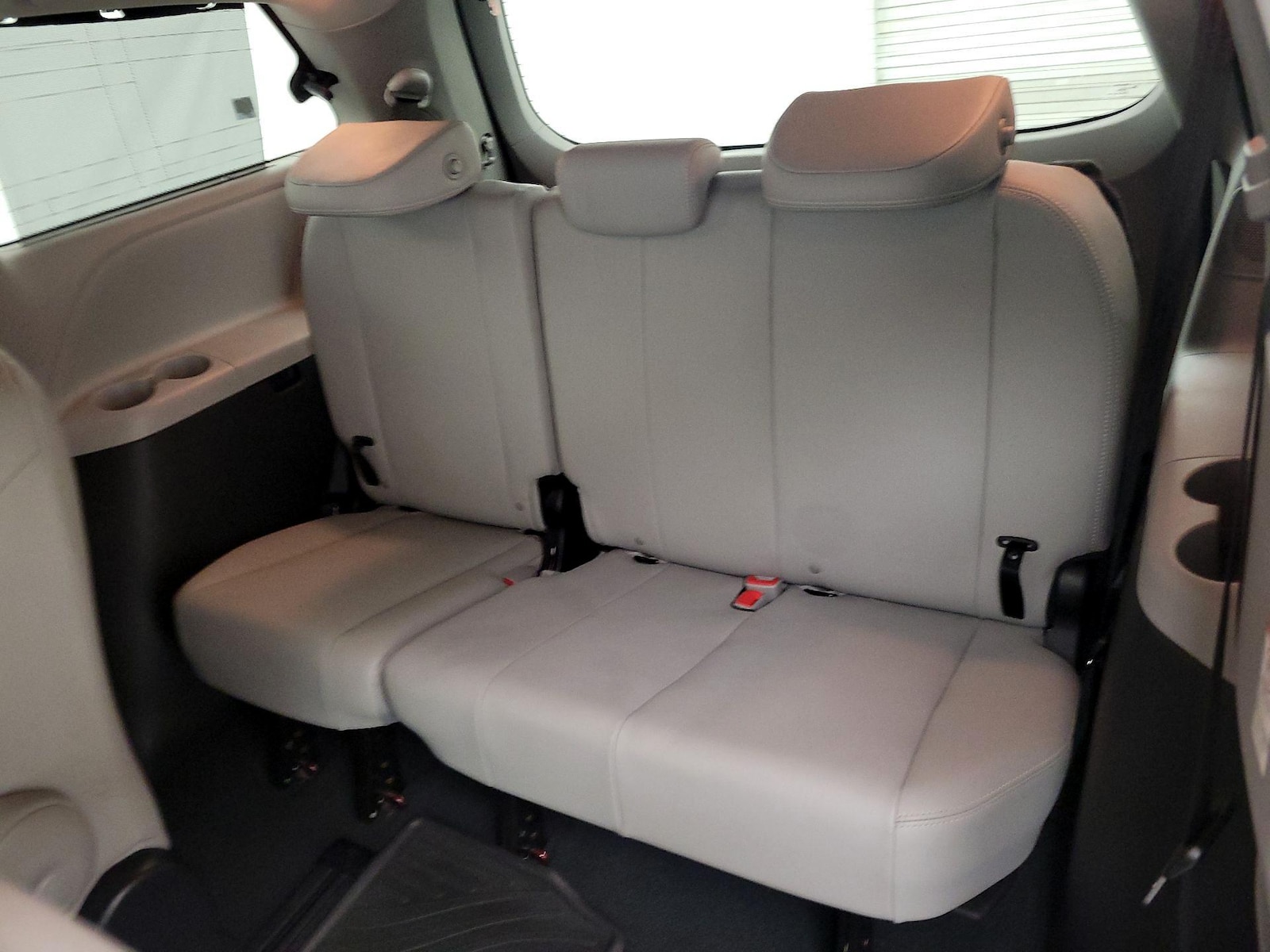 2020 Toyota Sienna Limited - Photo 22