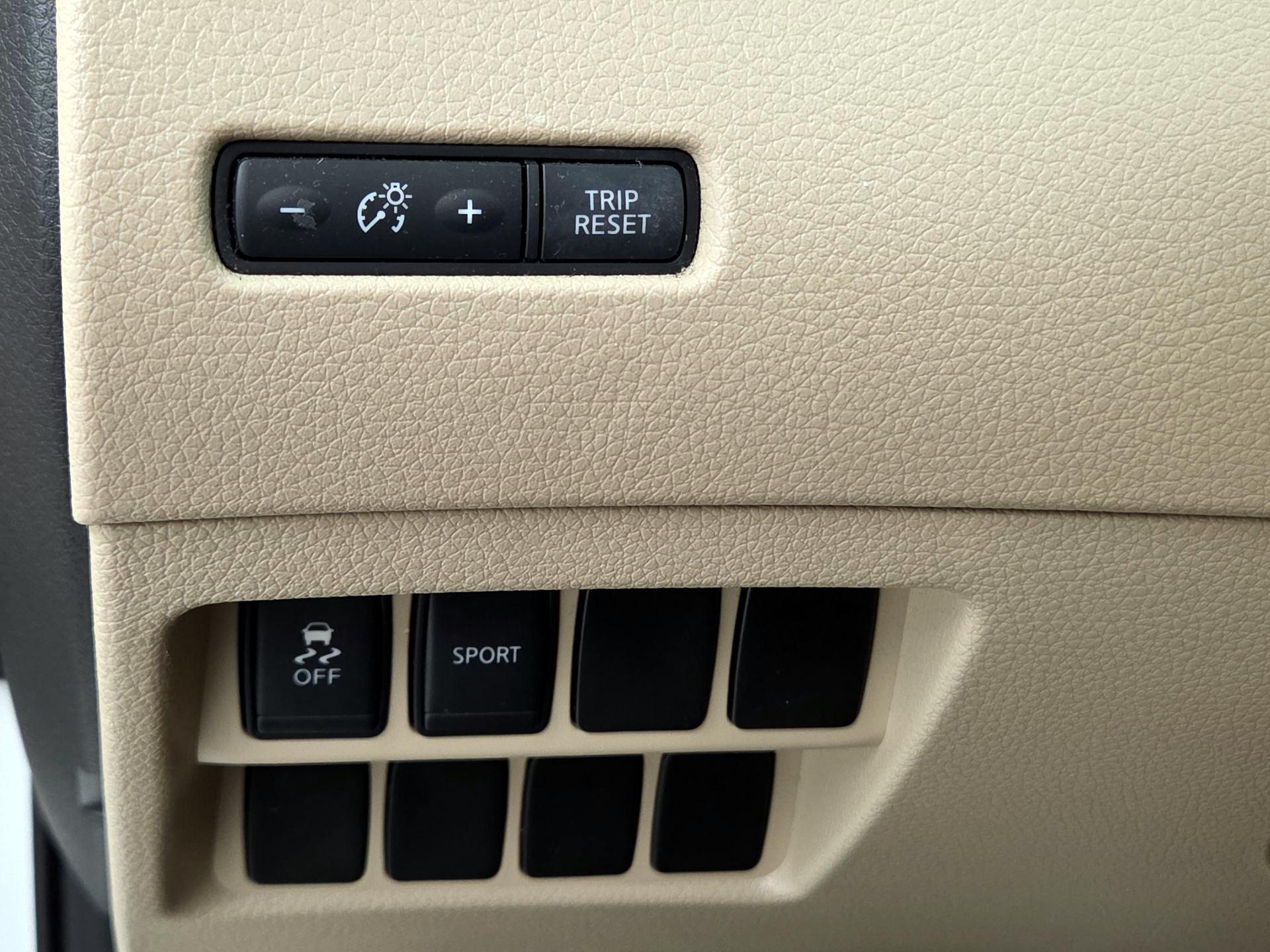 Thumbnail: 2014 Nissan Rogue - 13
