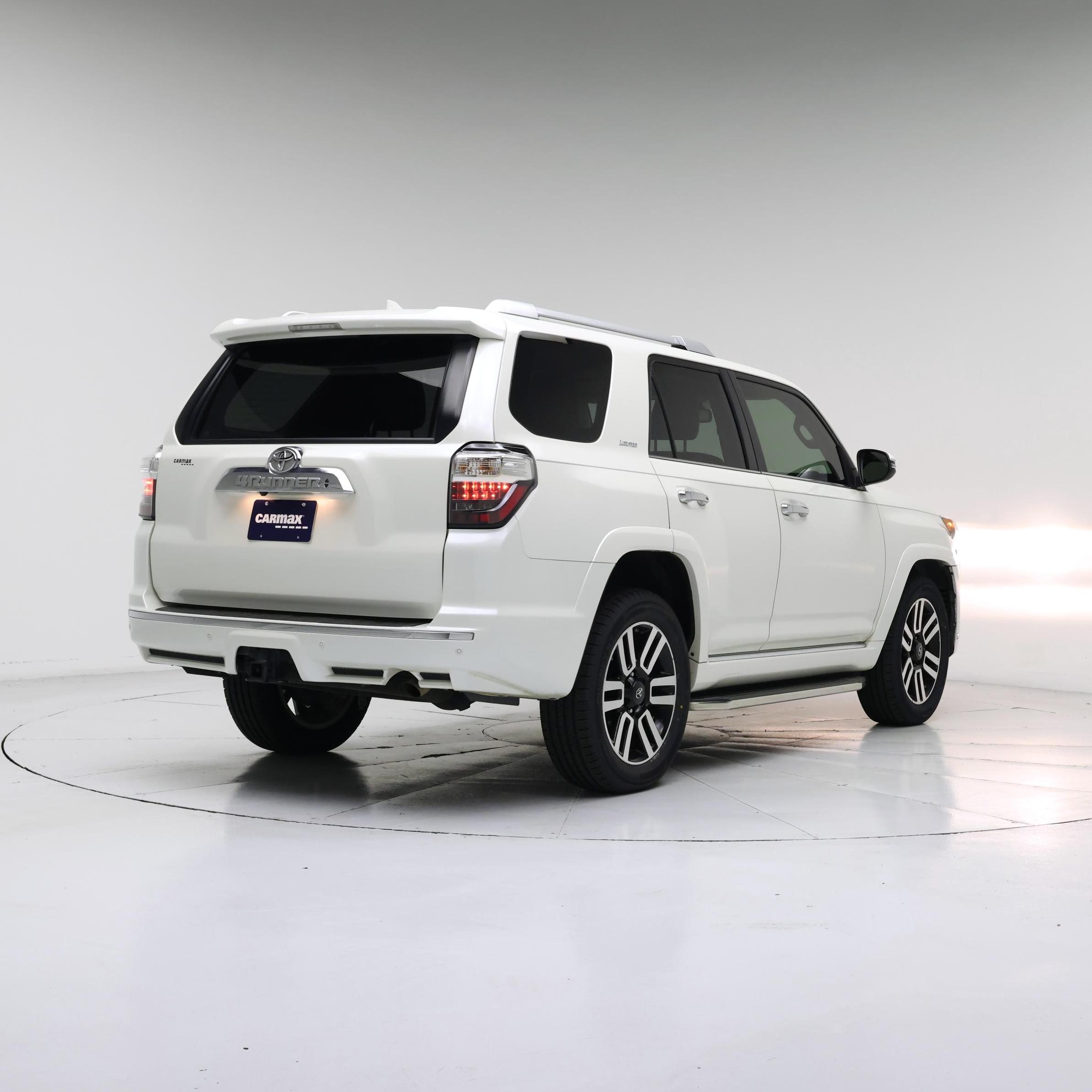 Thumbnail: 2018 Toyota 4Runner - 8