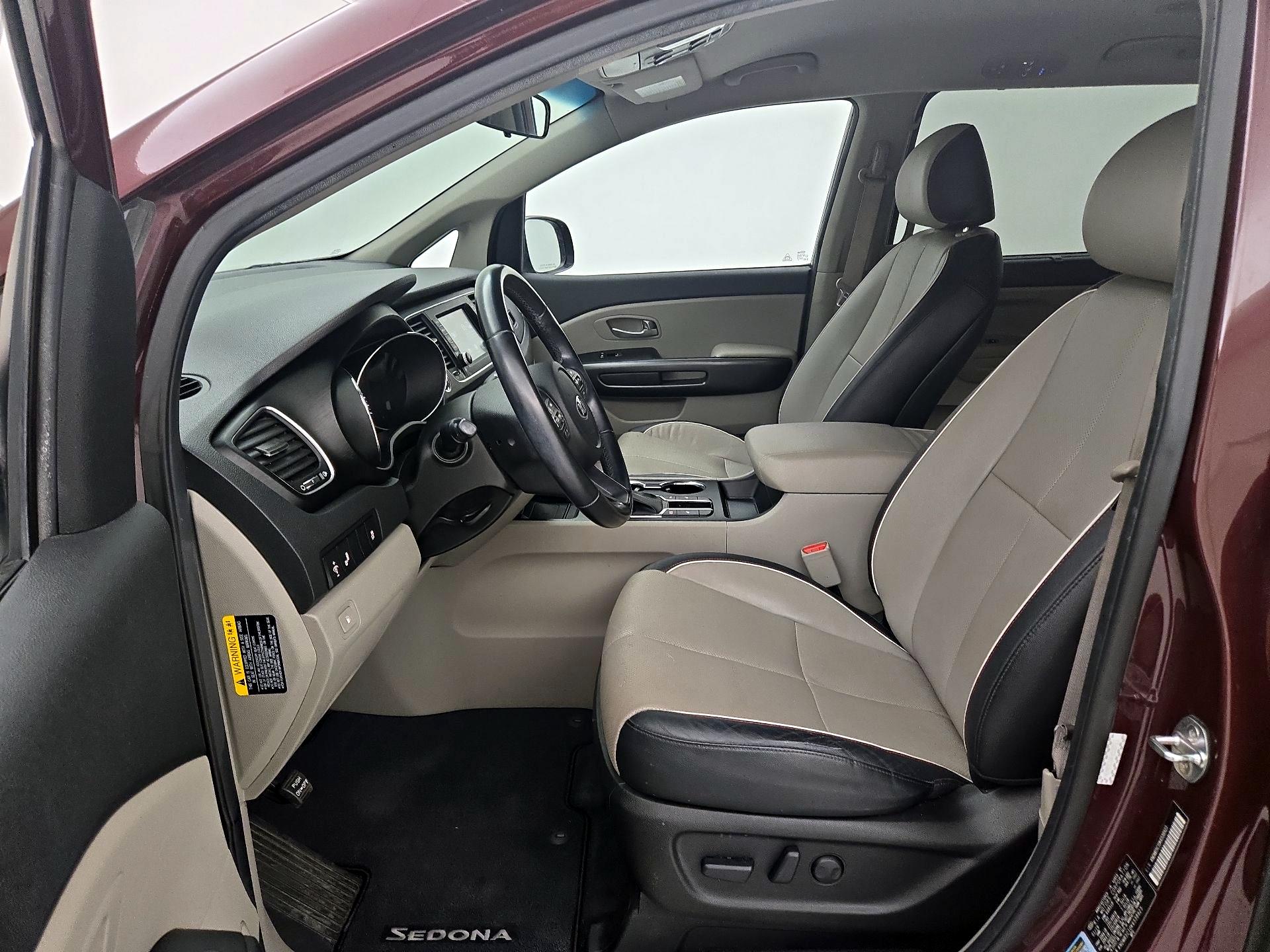 Thumbnail: 2019 Kia Sedona - 11