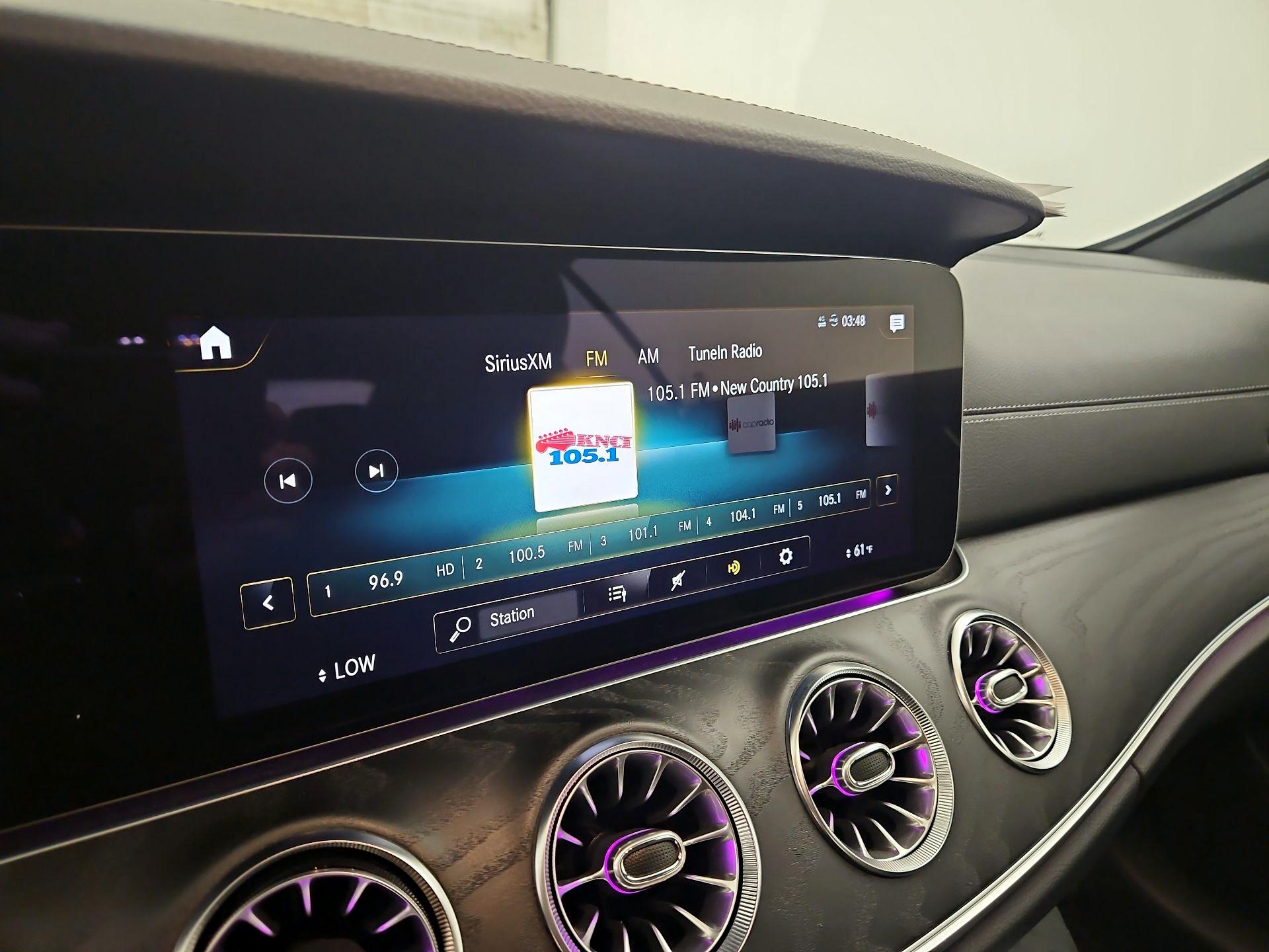 Thumbnail: 2022 Mercedes-Benz E-Class - 15