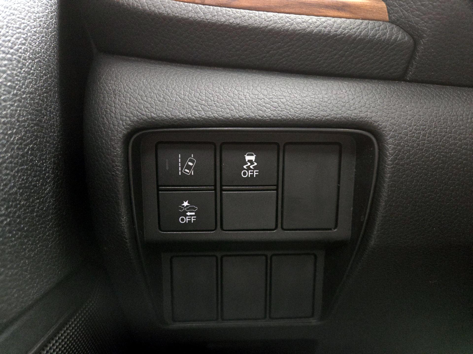 Thumbnail: 2018 Honda CR-V - 13