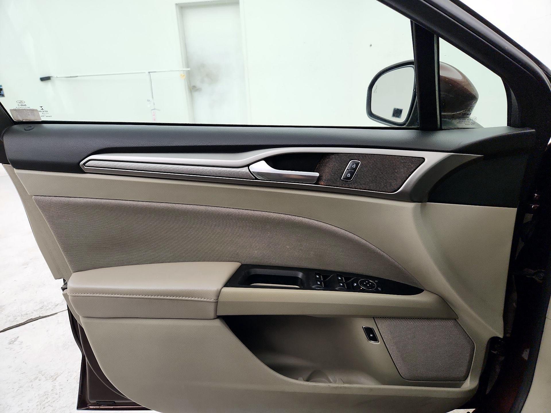 Thumbnail: 2019 Ford Fusion - 12