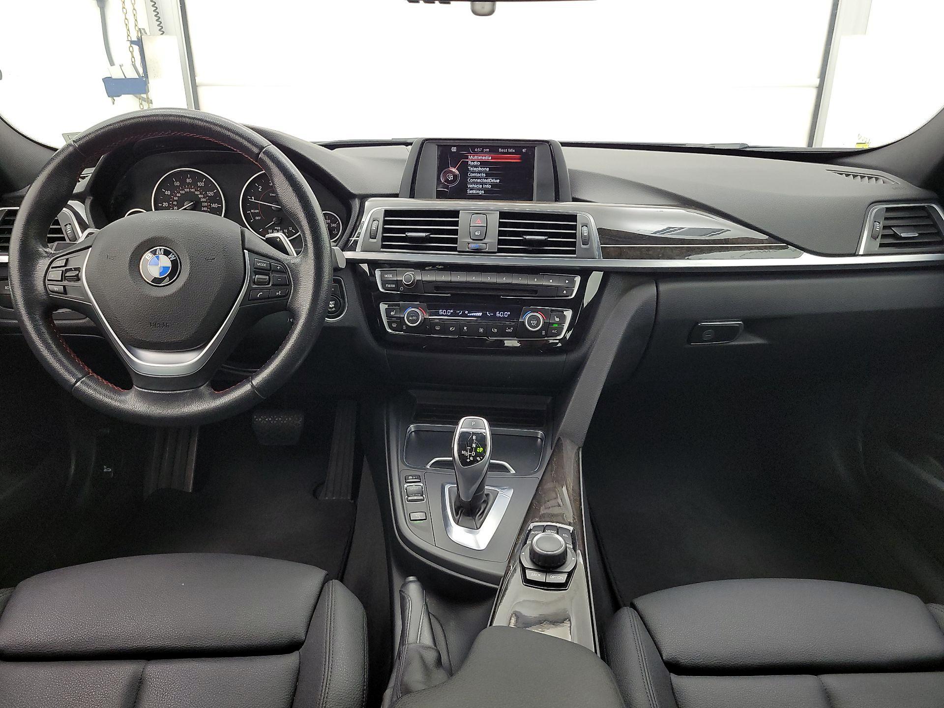 Thumbnail: 2017 BMW 3 Series - 9