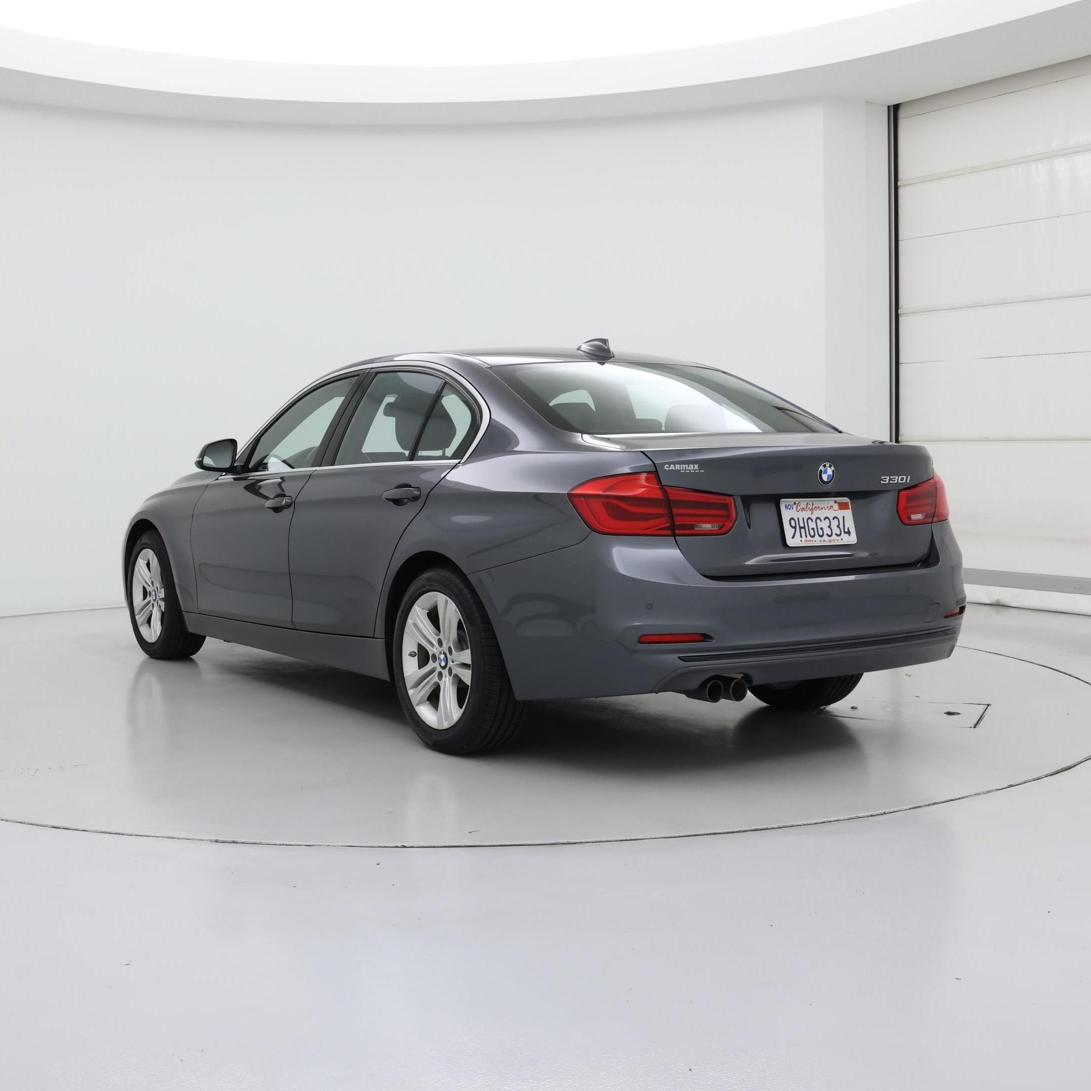 Thumbnail: 2017 BMW 3 Series - 2