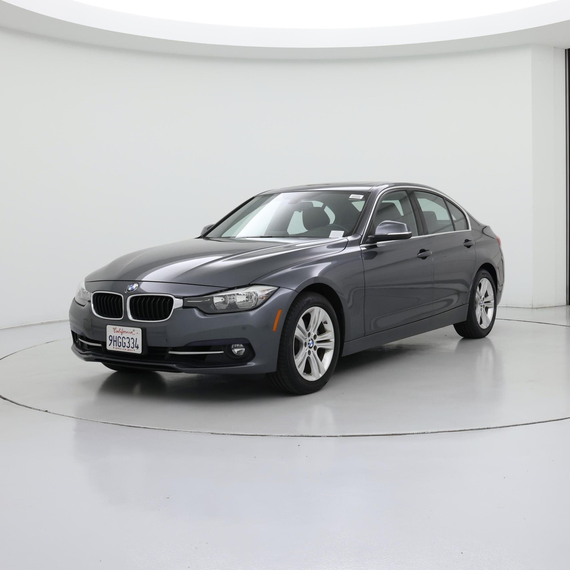 Thumbnail: 2017 BMW 3 Series - 4