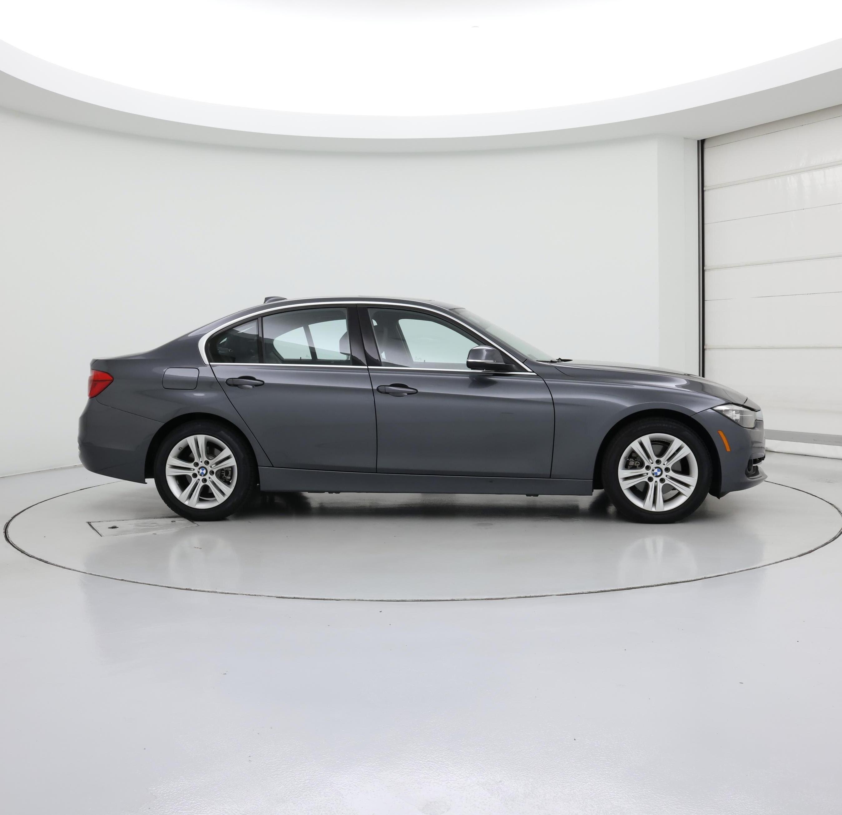Thumbnail: 2017 BMW 3 Series - 7