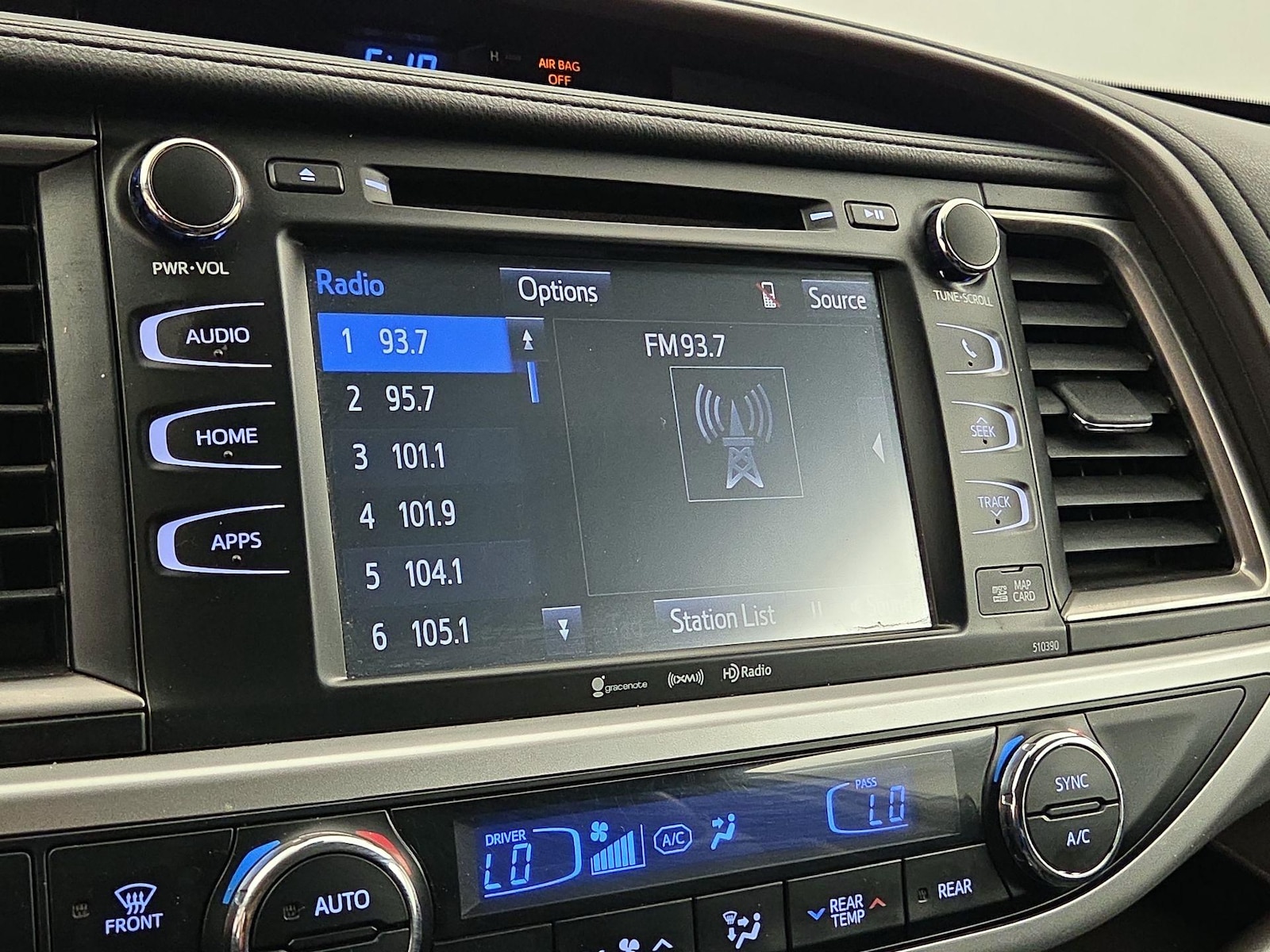 2019 Toyota Highlander XLE - Photo 16