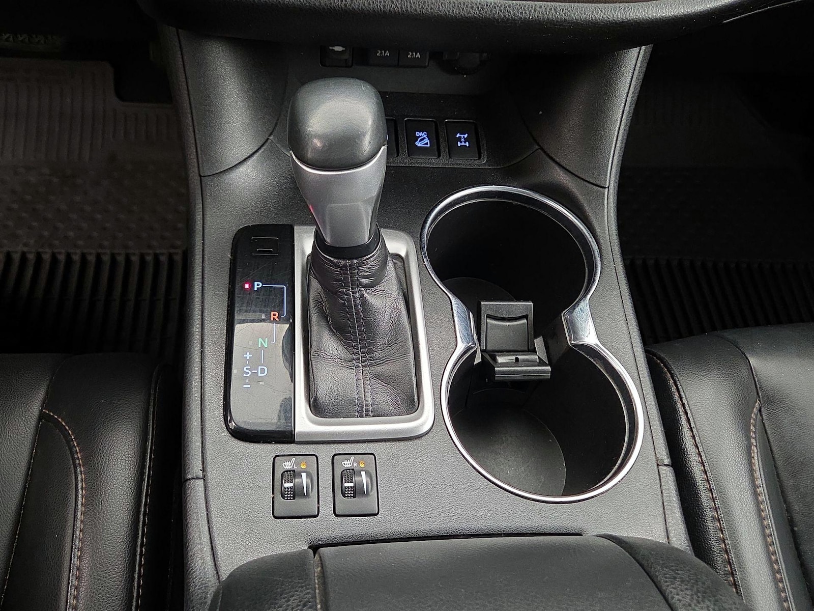 2019 Toyota Highlander XLE - Photo 18
