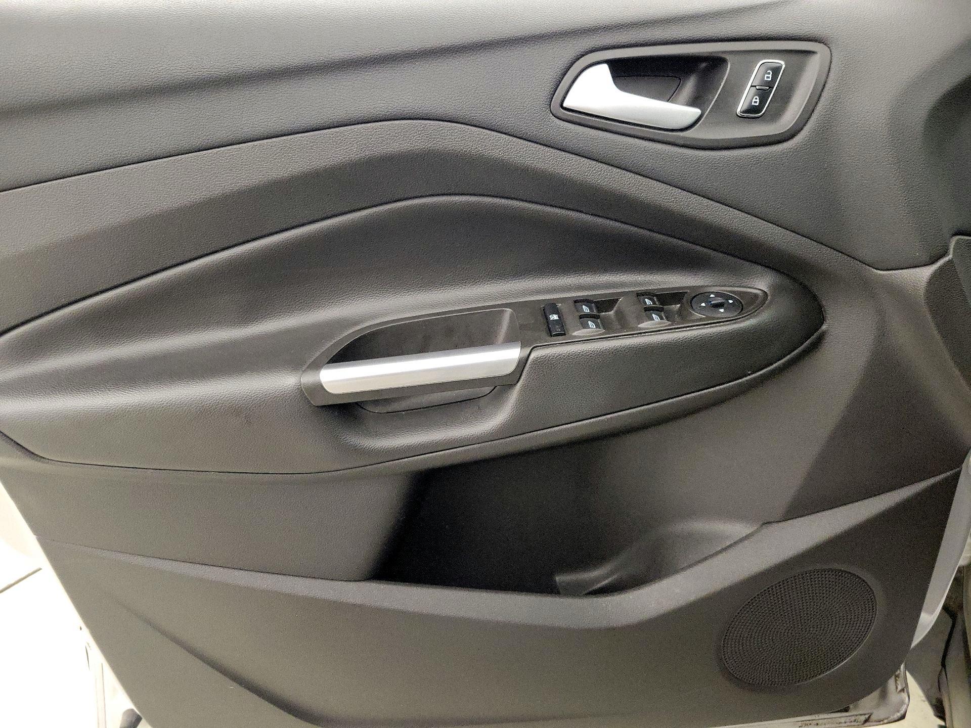 Thumbnail: 2016 Ford Escape - 12