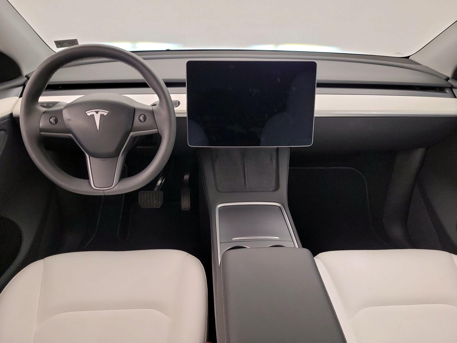 Thumbnail: 2023 Tesla Model Y - 9