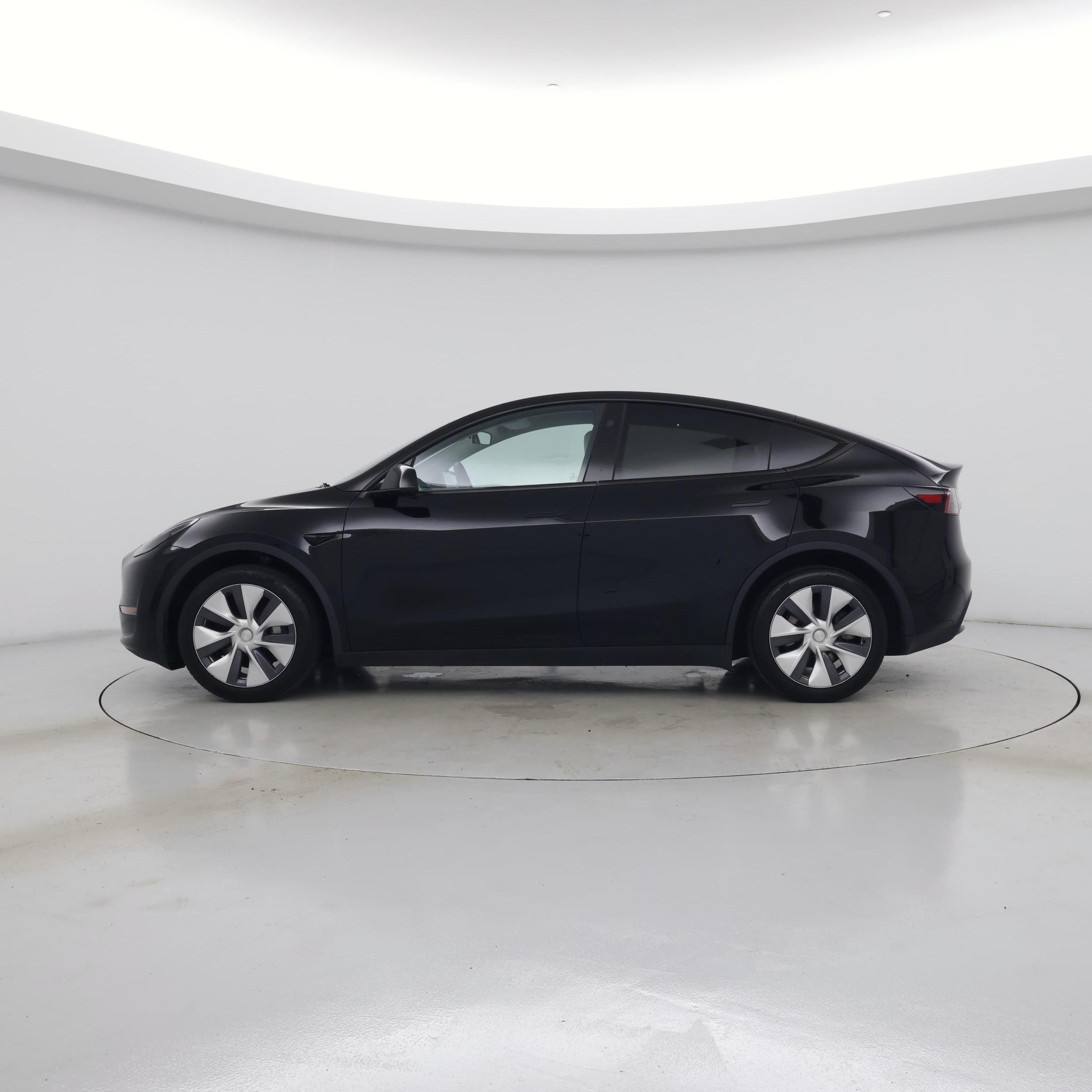 Thumbnail: 2023 Tesla Model Y - 3