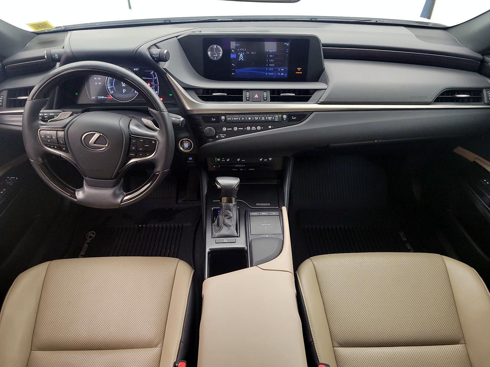 Thumbnail: 2020 Lexus ES - 9