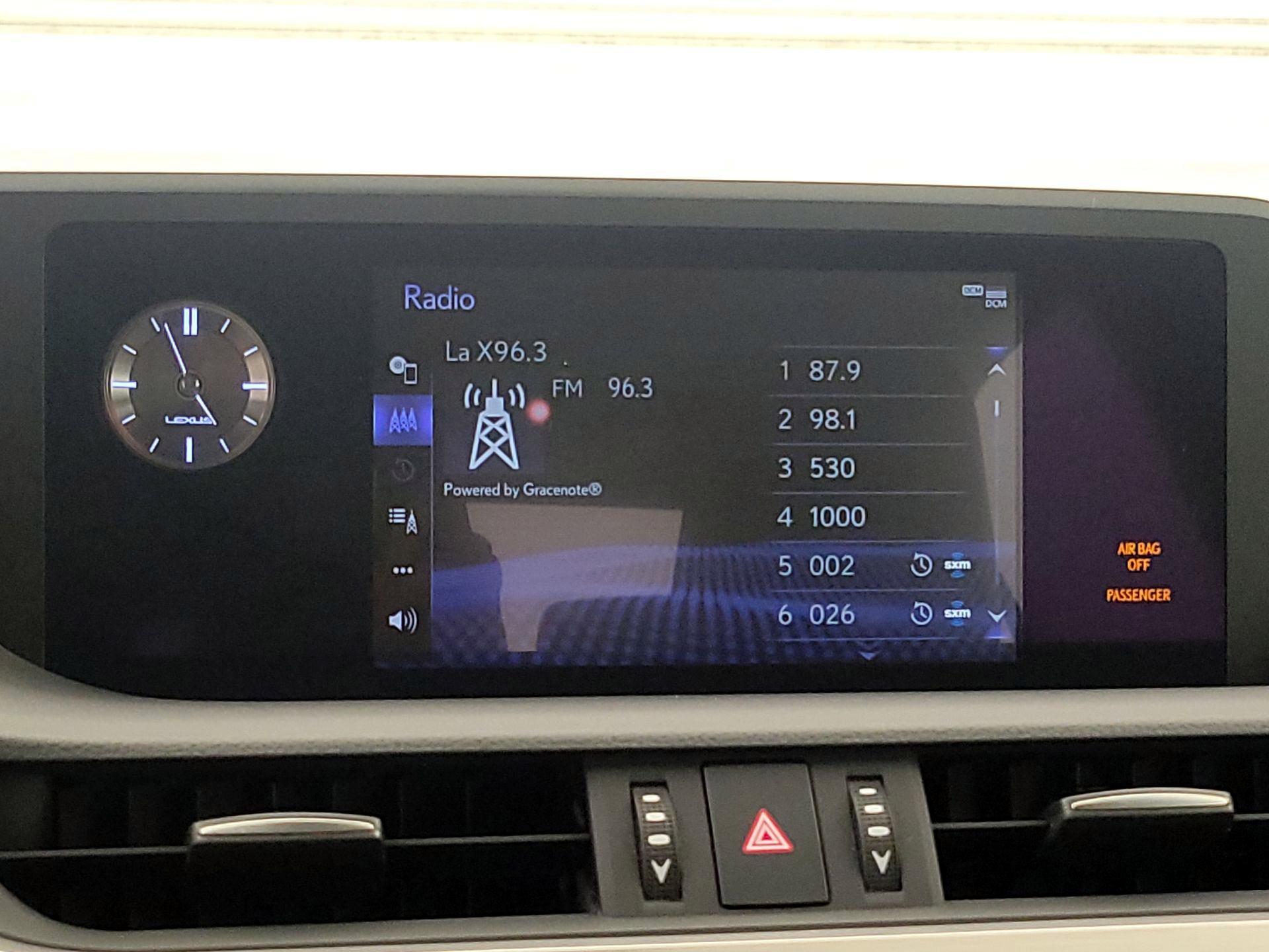 Thumbnail: 2020 Lexus ES - 15