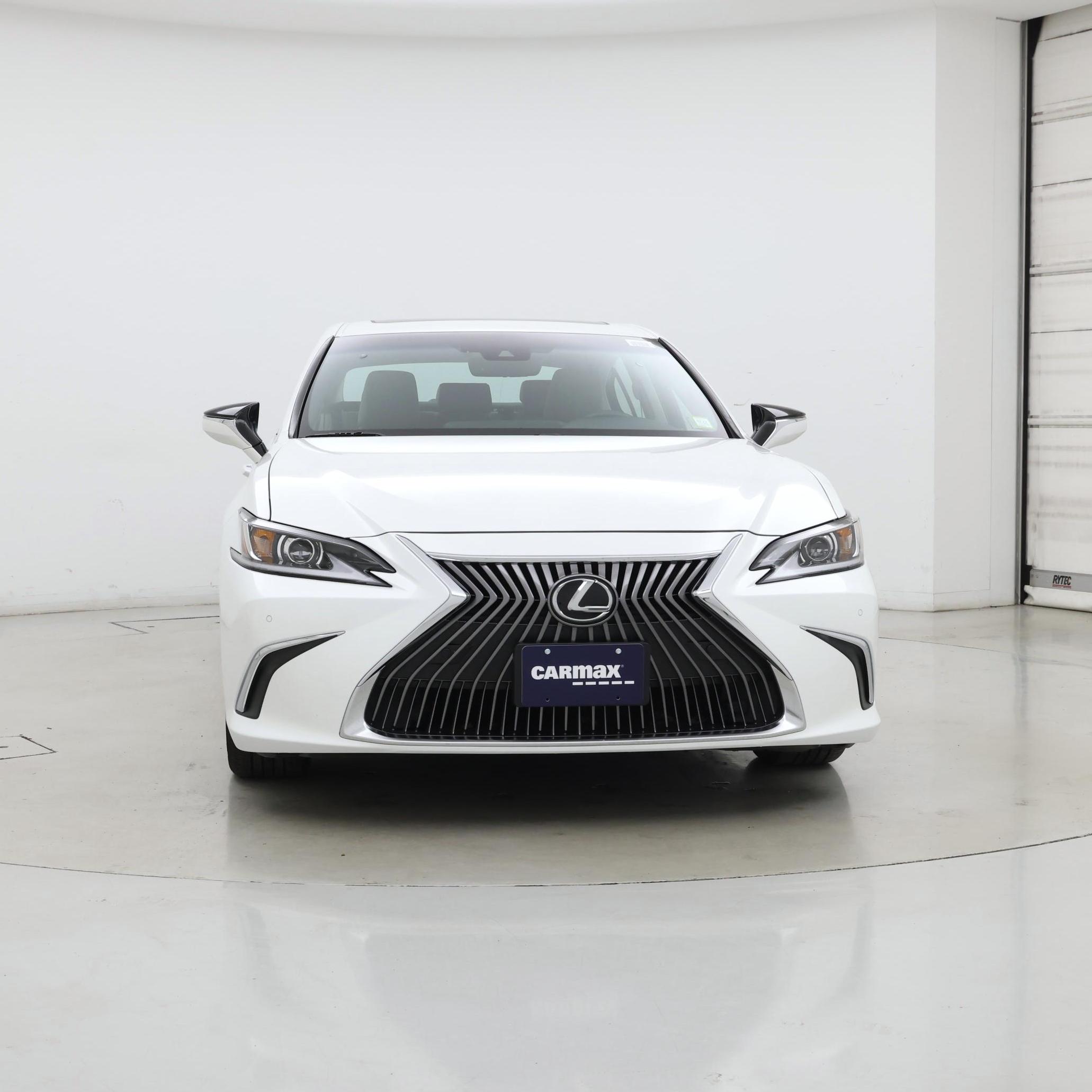 Thumbnail: 2020 Lexus ES - 5