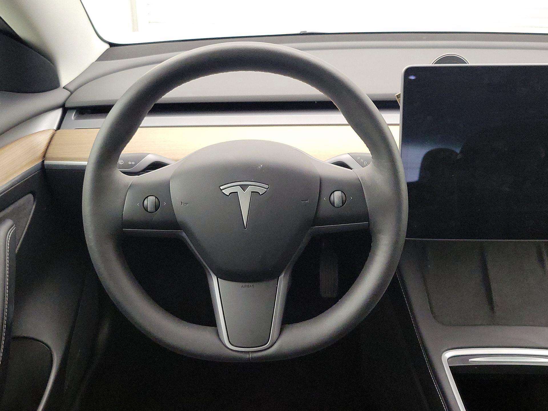 Thumbnail: 2022 Tesla Model 3 - 10
