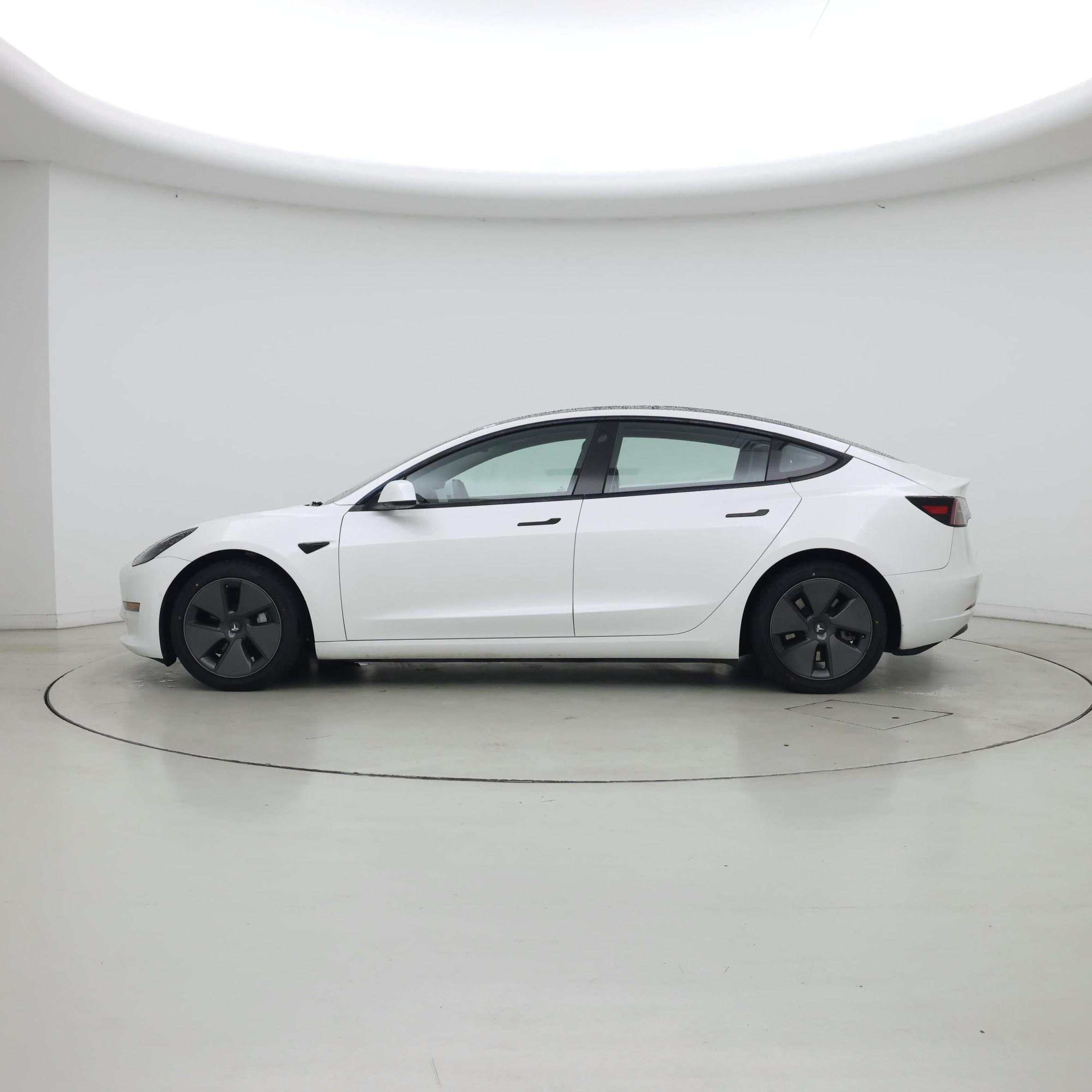 Thumbnail: 2022 Tesla Model 3 - 3