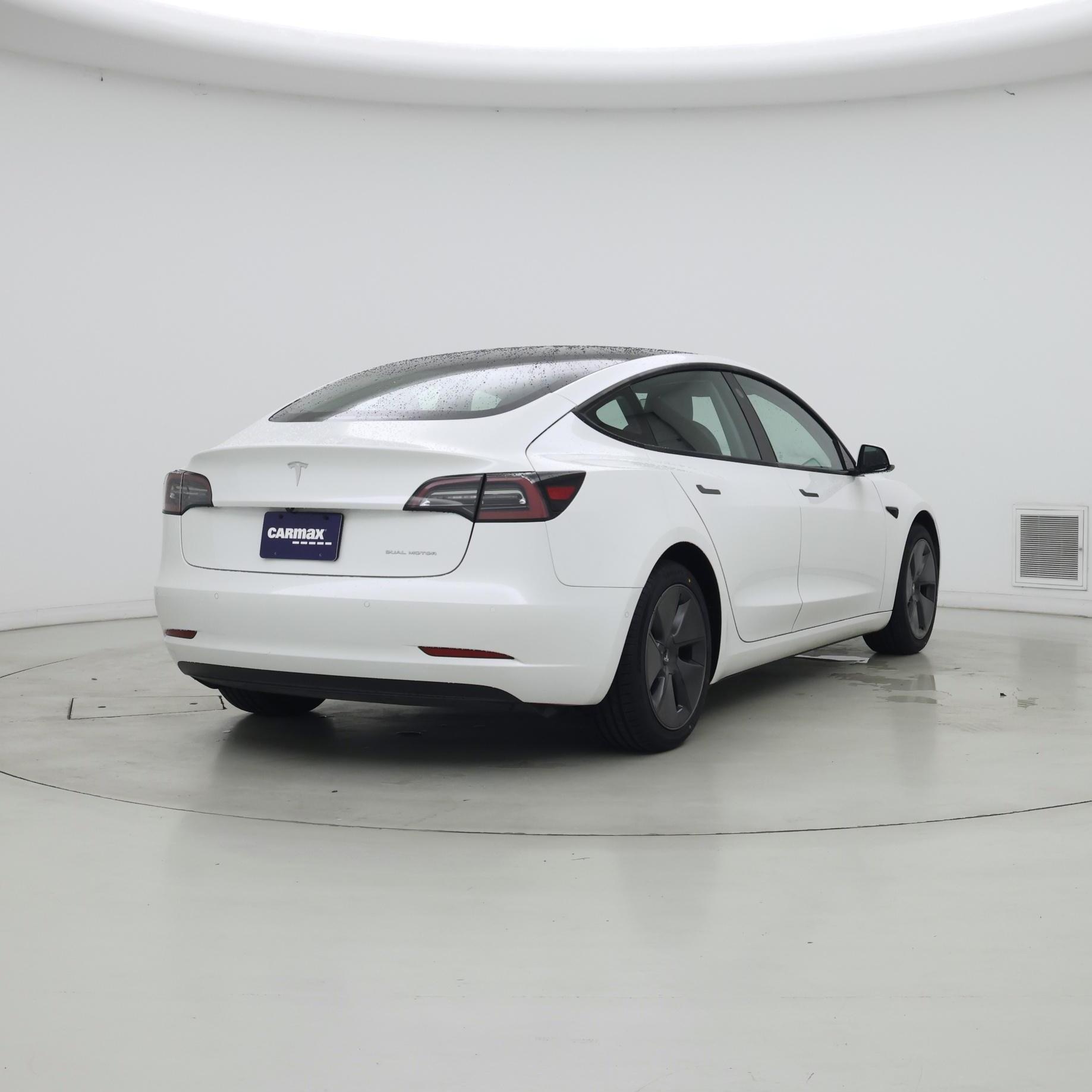 Thumbnail: 2022 Tesla Model 3 - 8