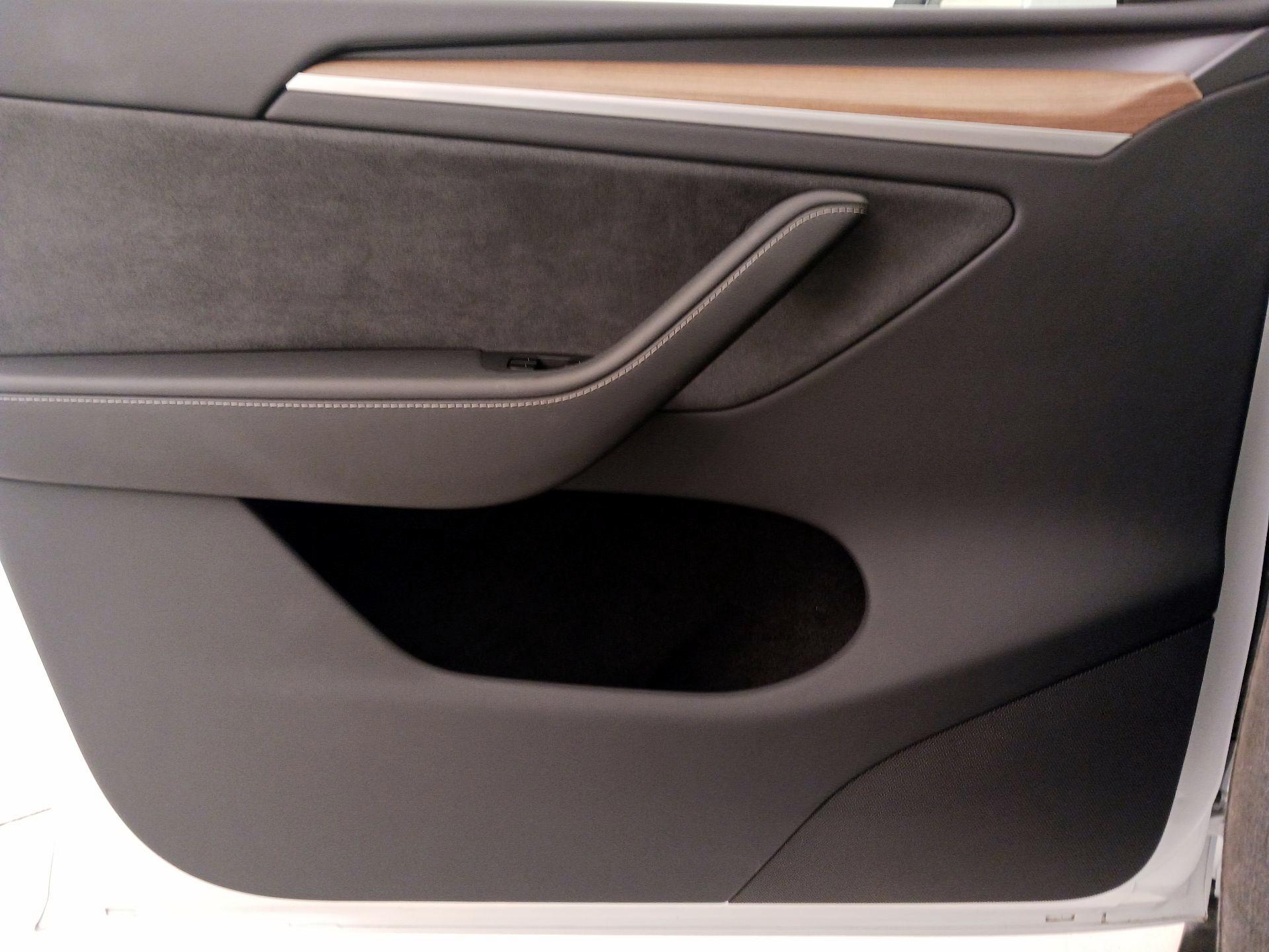 Thumbnail: 2025 Tesla Model Y - 12