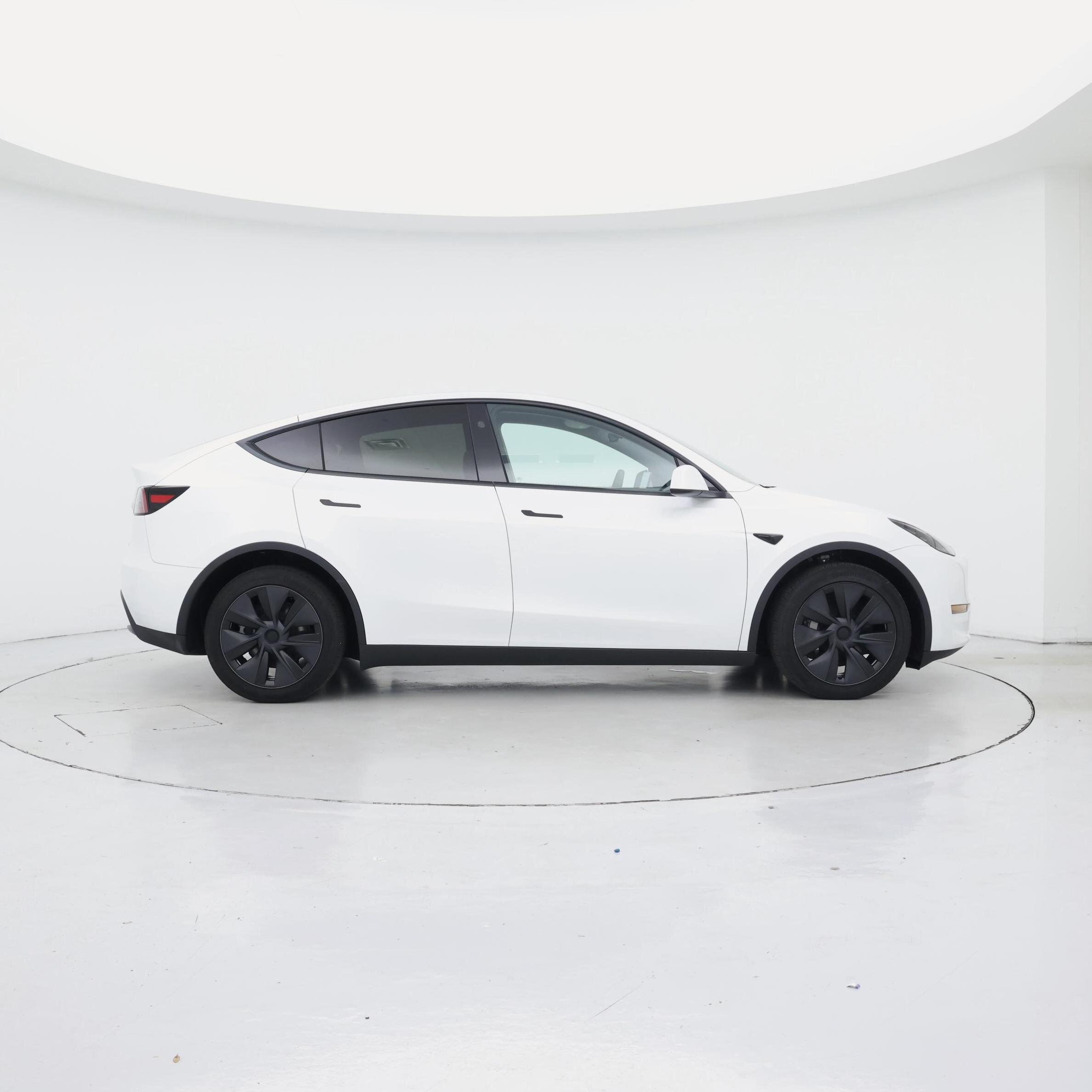 Thumbnail: 2025 Tesla Model Y - 7