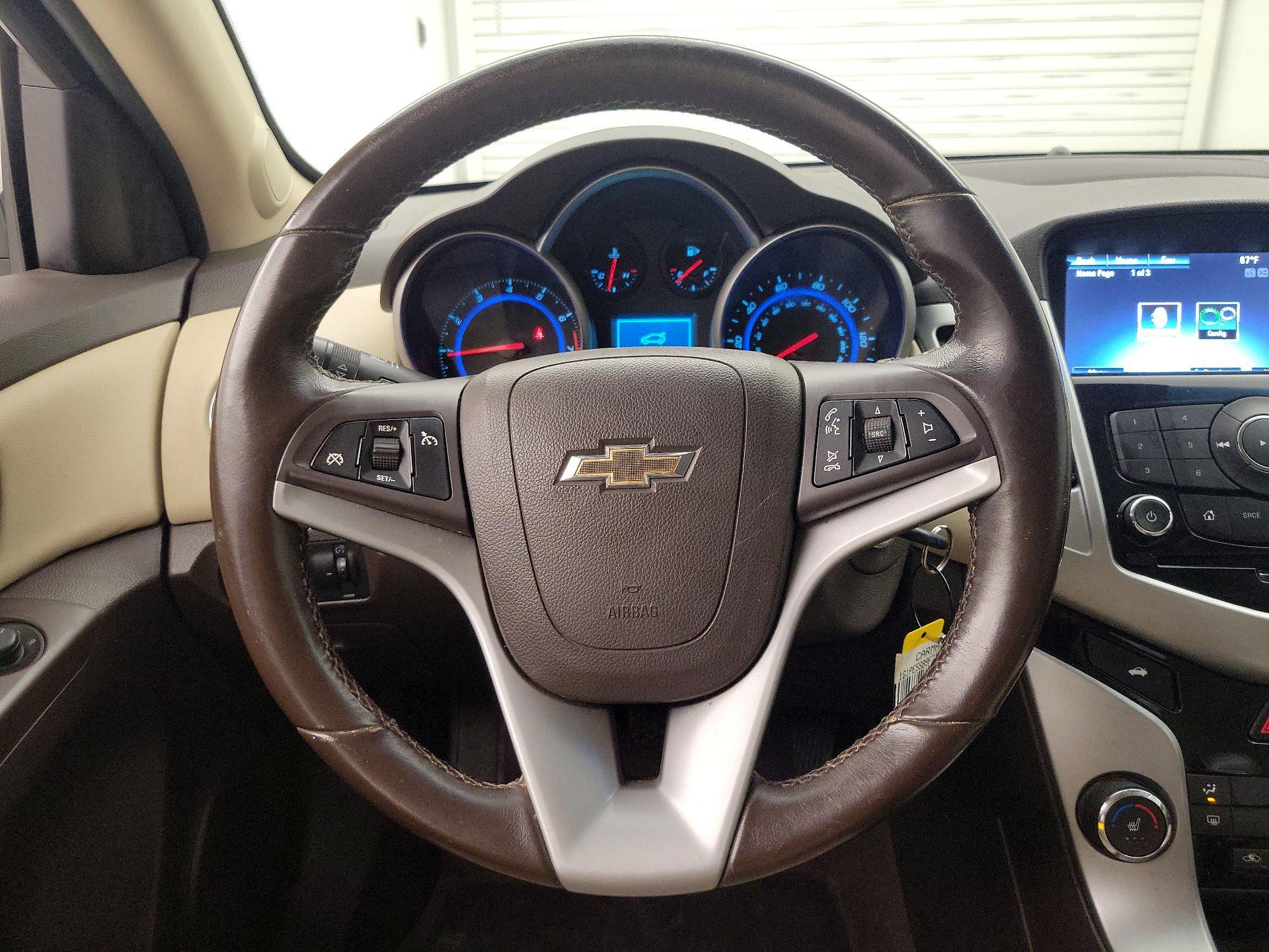 Thumbnail: 2015 Chevrolet Cruze - 10