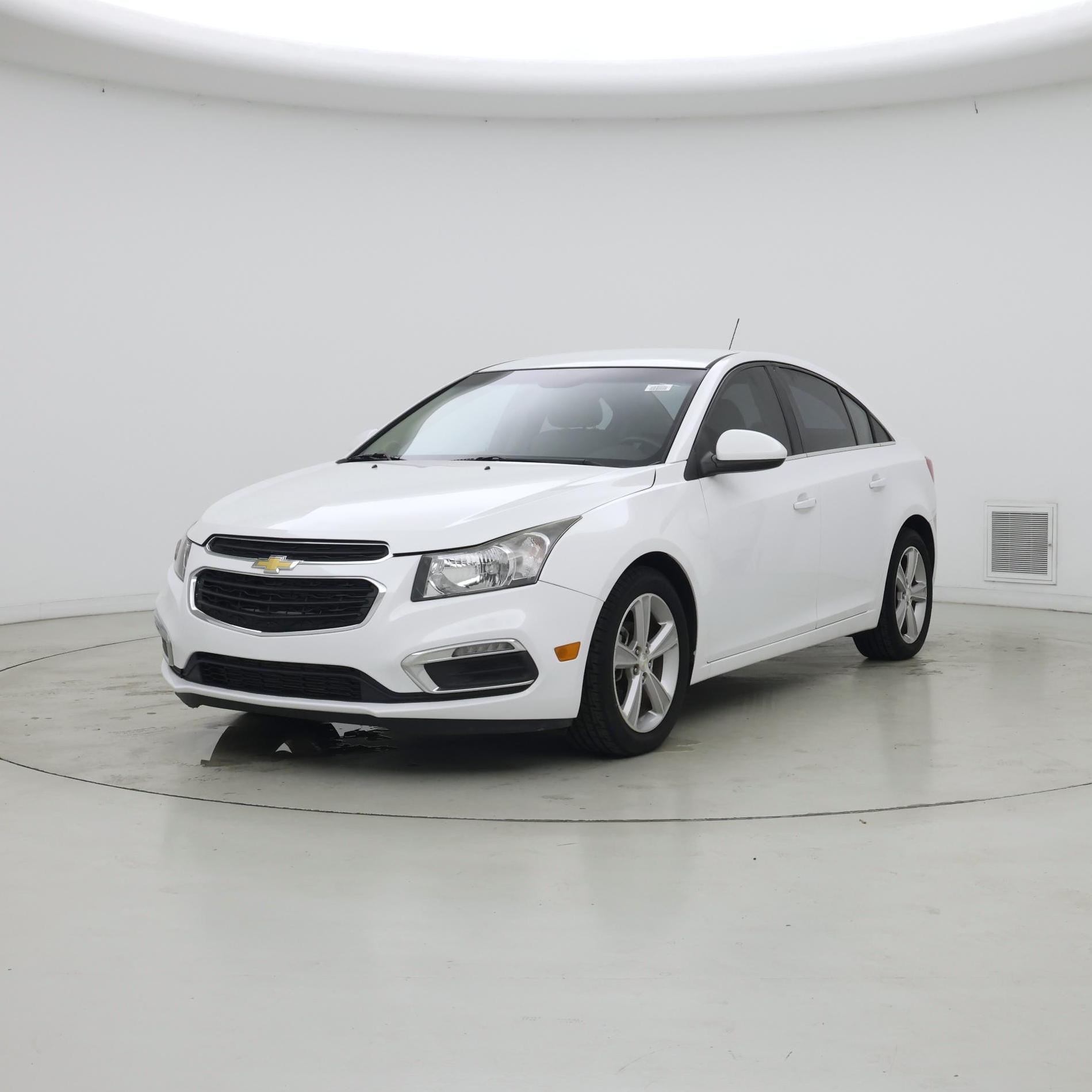 Thumbnail: 2015 Chevrolet Cruze - 4