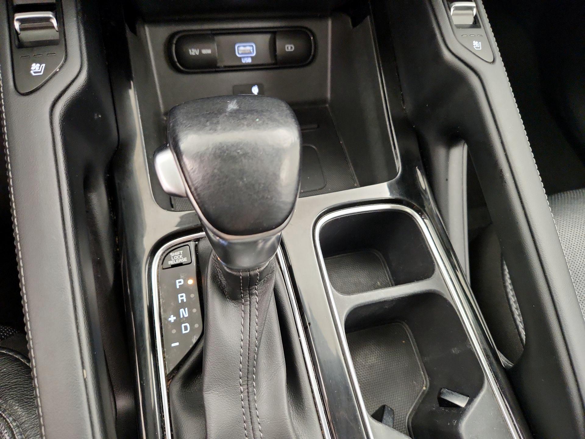 Thumbnail: 2020 Kia Telluride - 18