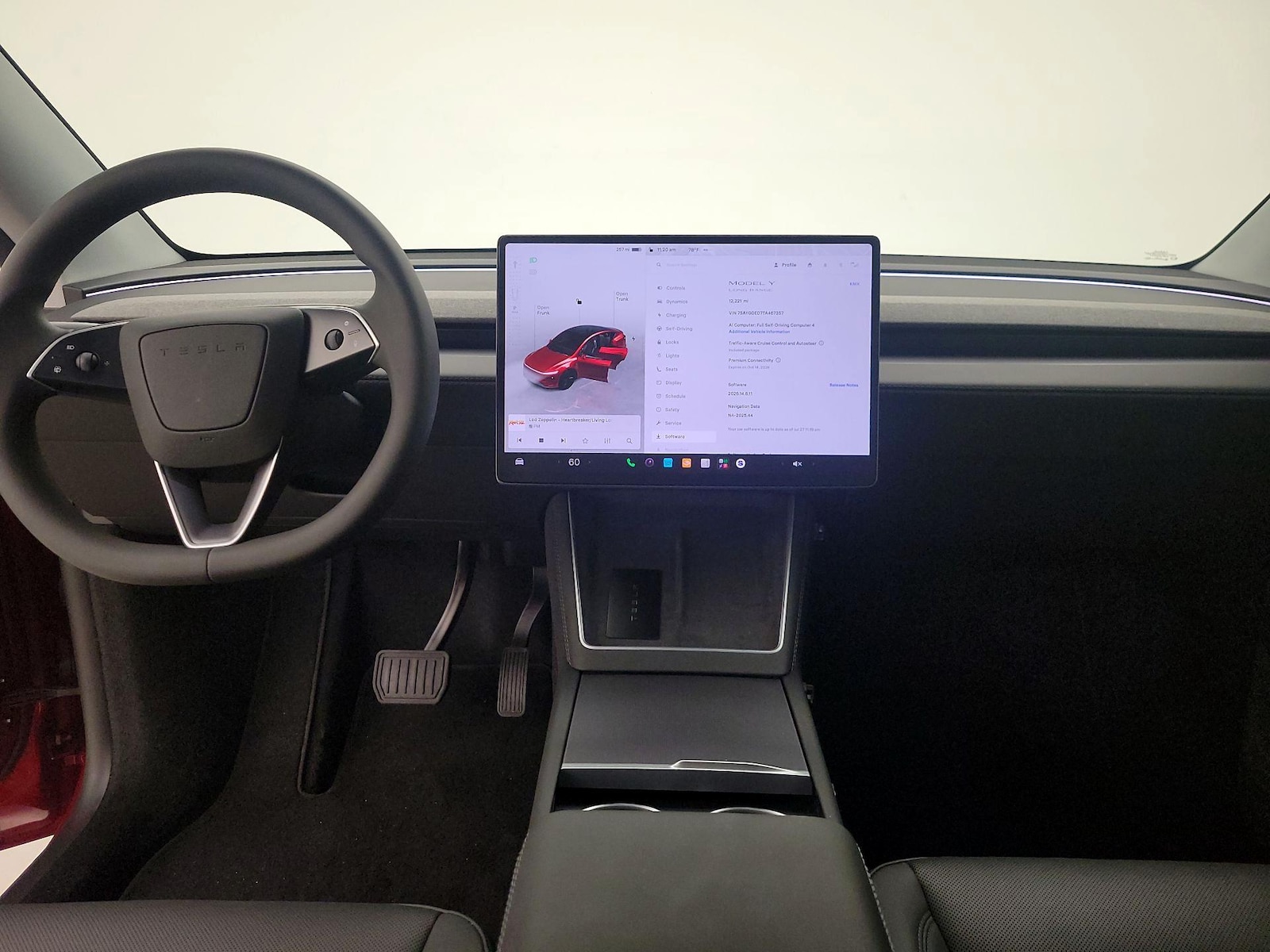 2026 Tesla Model Y Long Range - Photo 10