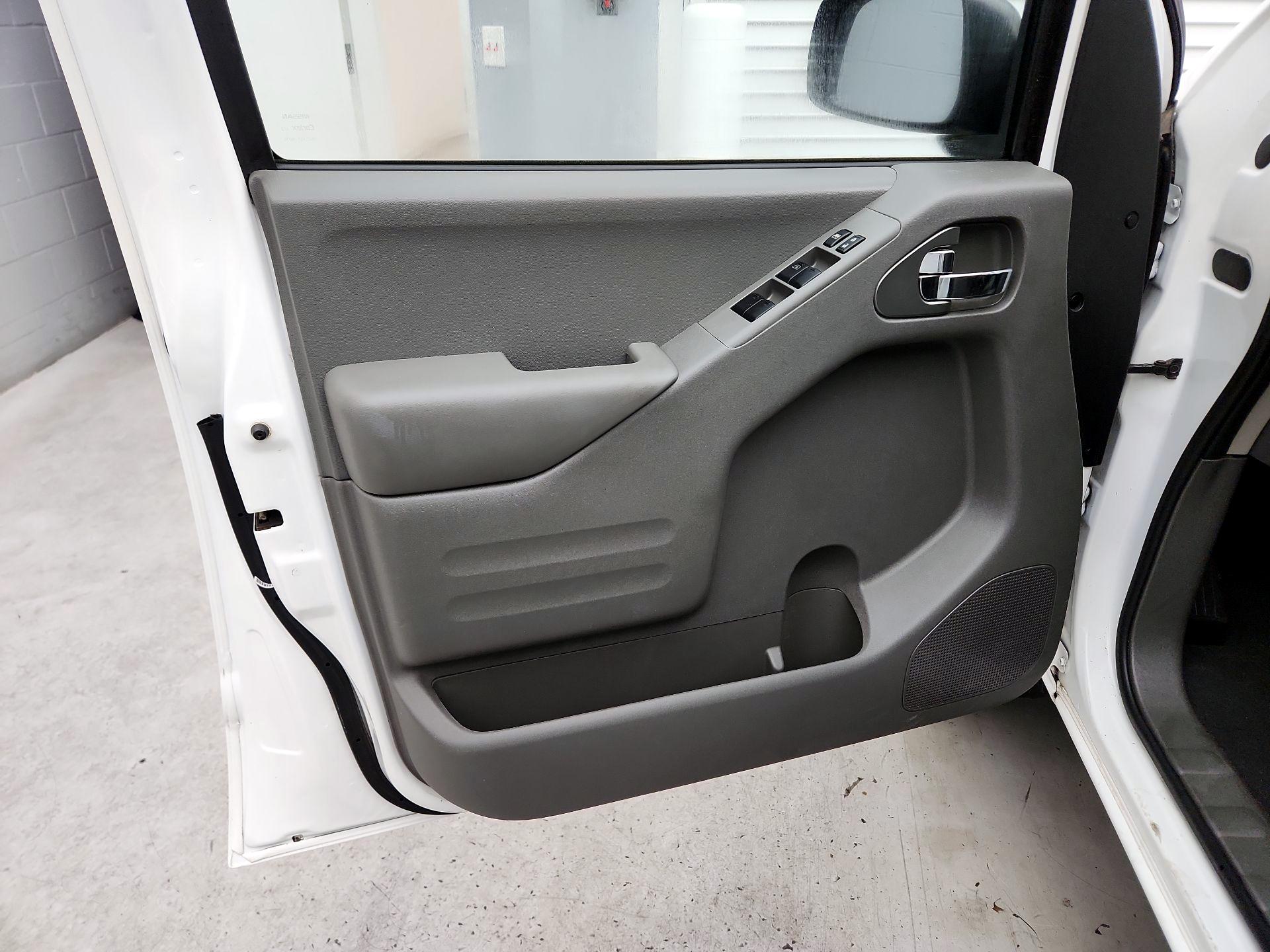 Thumbnail: 2020 Nissan Frontier - 12