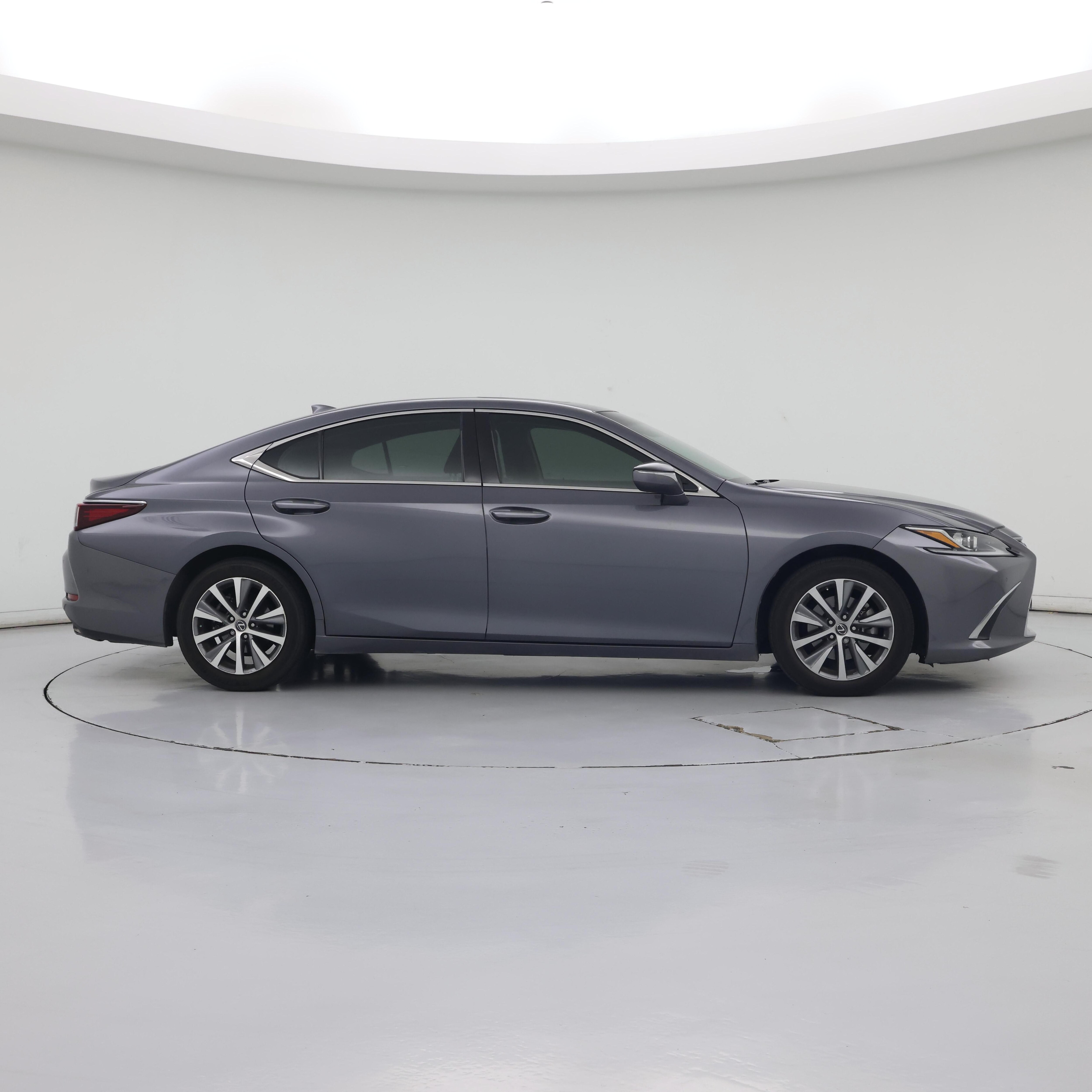 Thumbnail: 2020 Lexus ES - 7