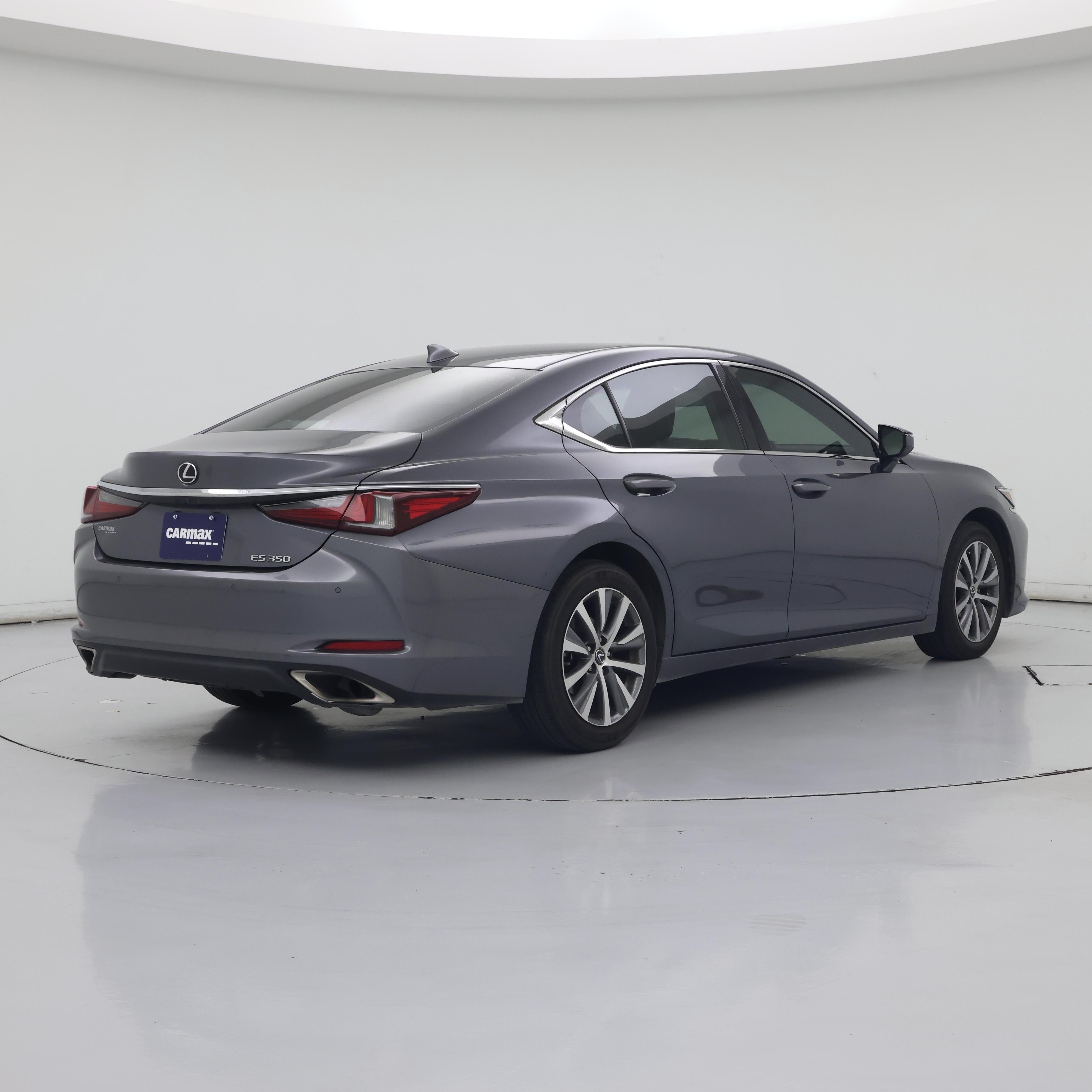 Thumbnail: 2020 Lexus ES - 8
