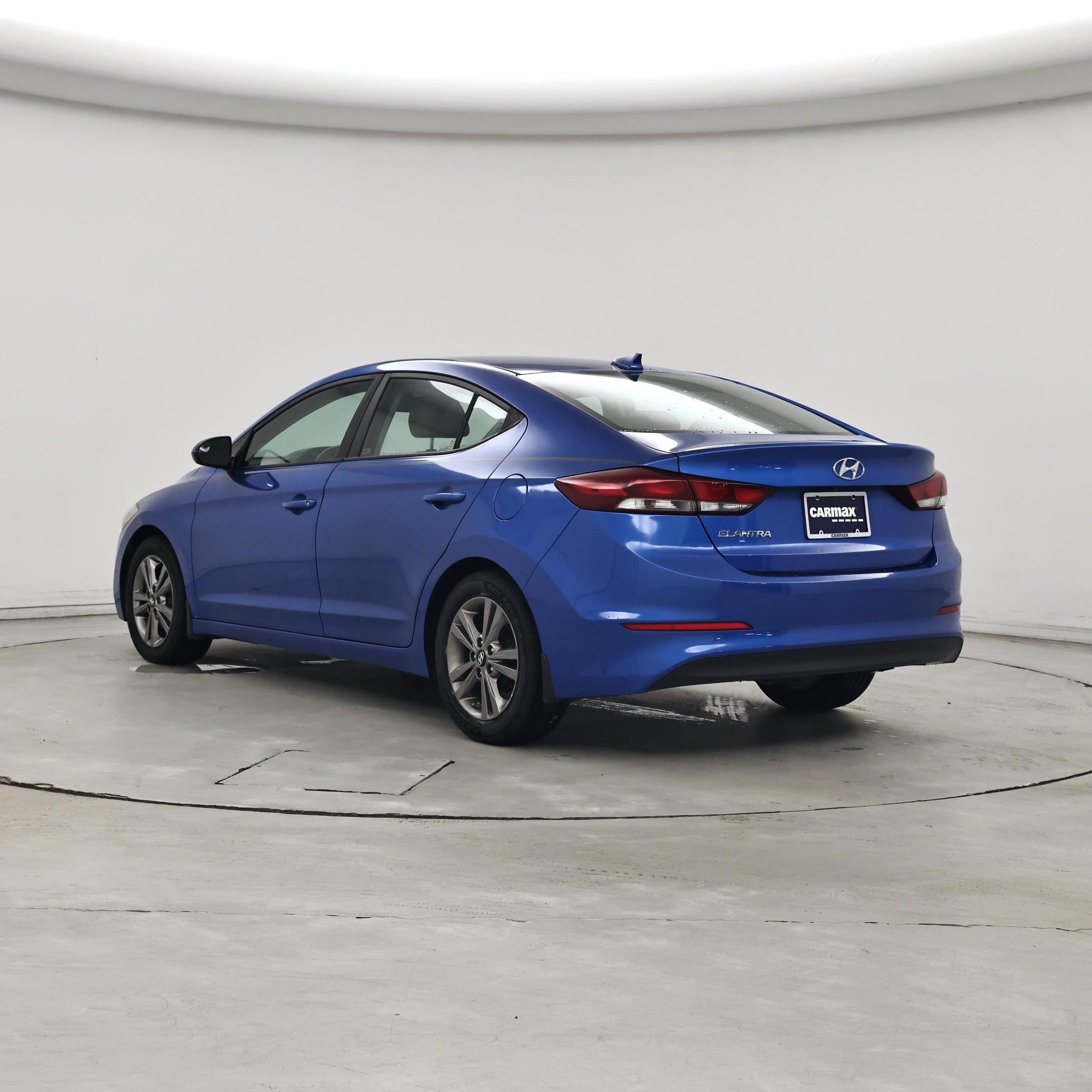 Thumbnail: 2017 Hyundai Elantra - 2