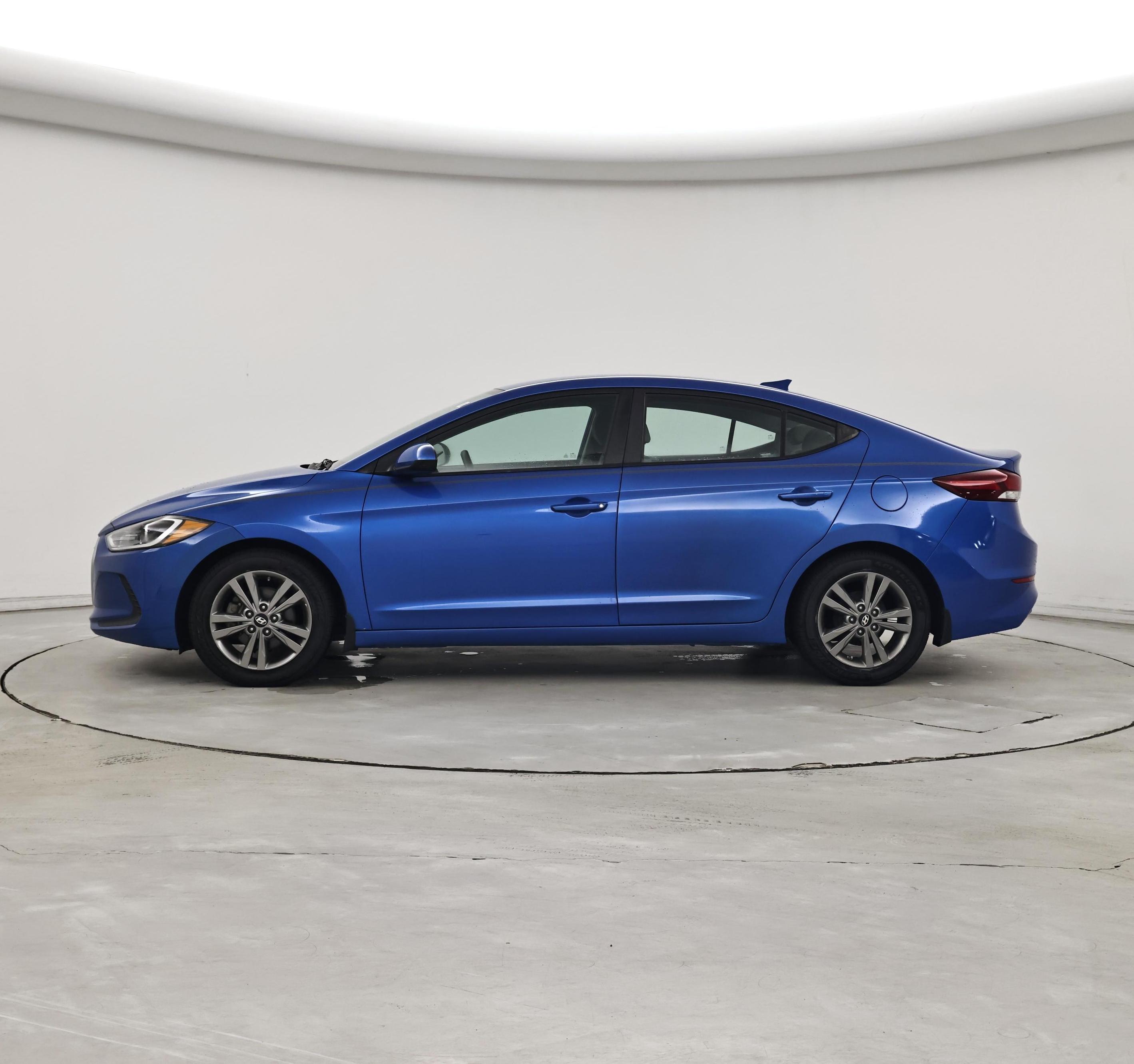 Thumbnail: 2017 Hyundai Elantra - 3