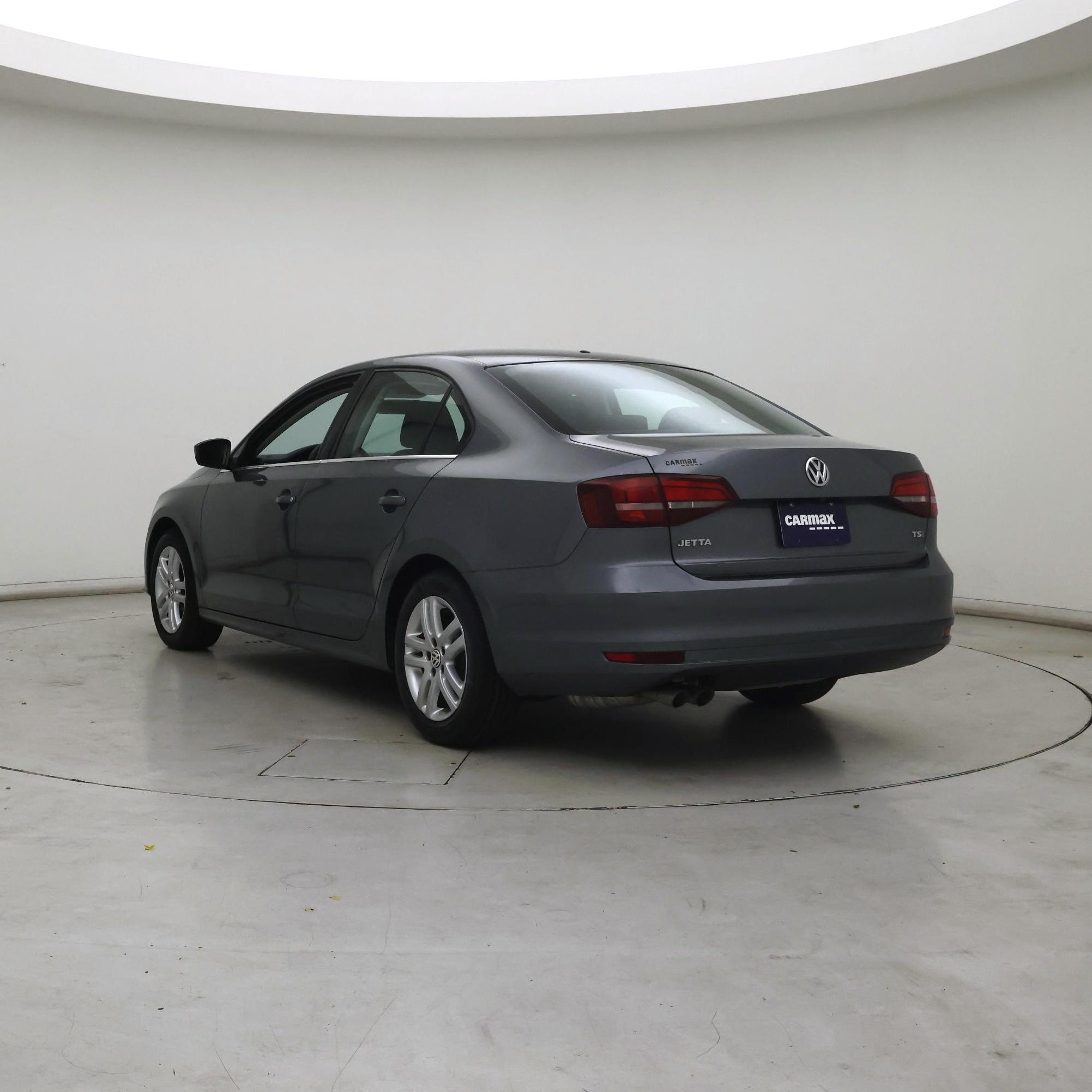 Thumbnail: 2017 Volkswagen Jetta - 2
