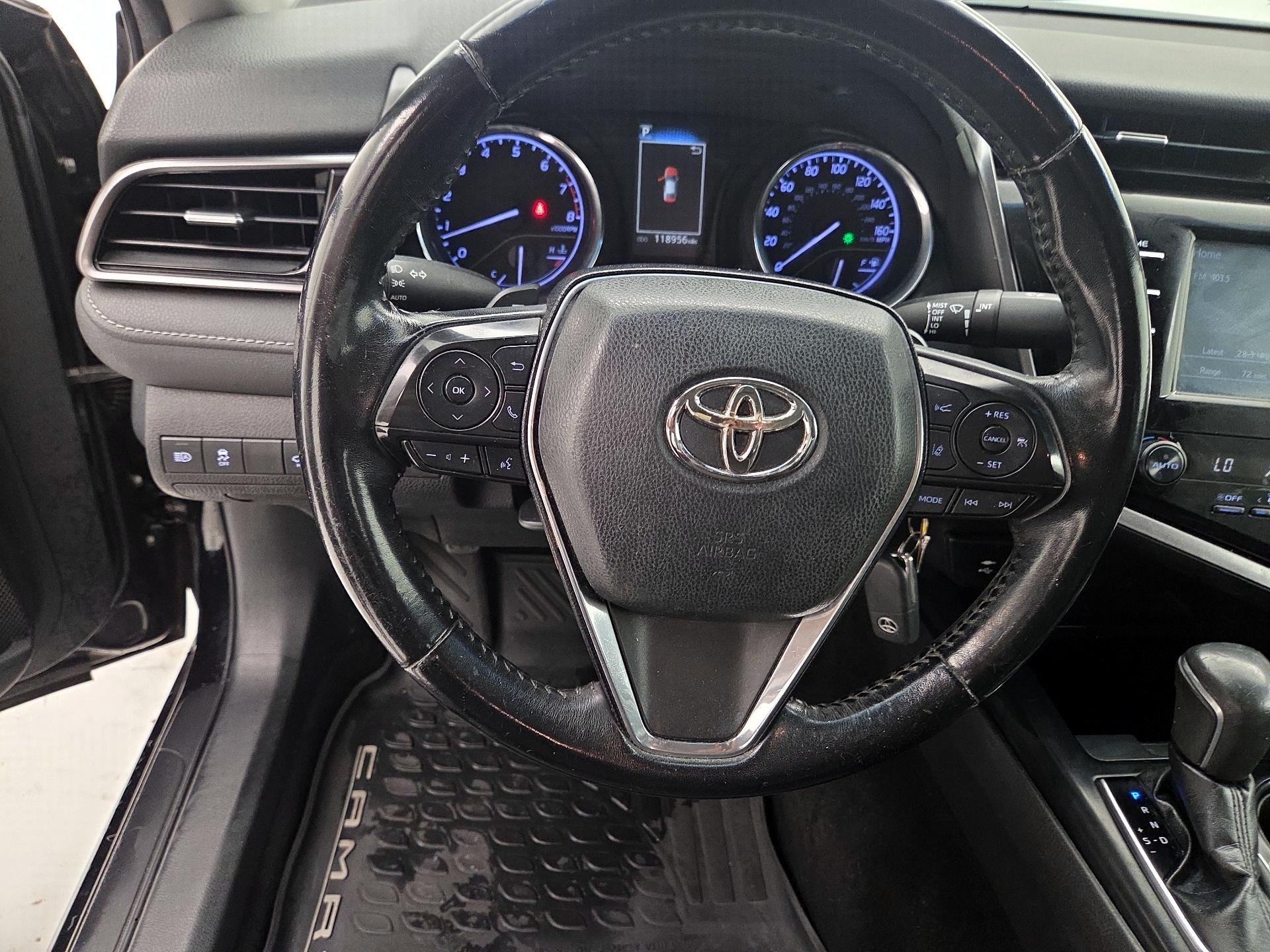 Thumbnail: 2019 Toyota Camry - 10