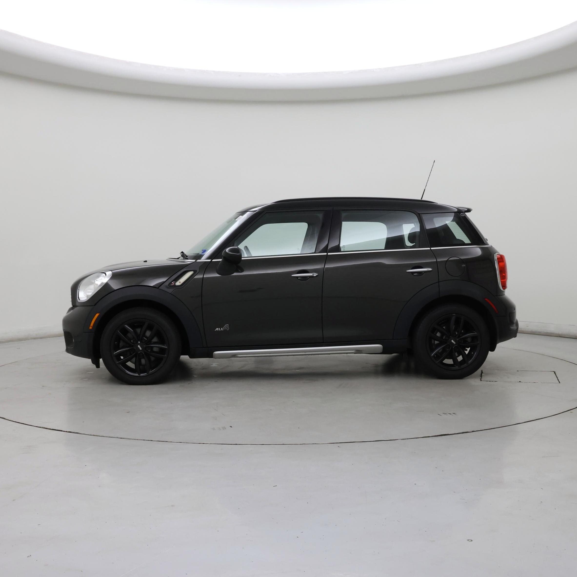 Thumbnail: 2015 MINI Cooper Countryman - 3